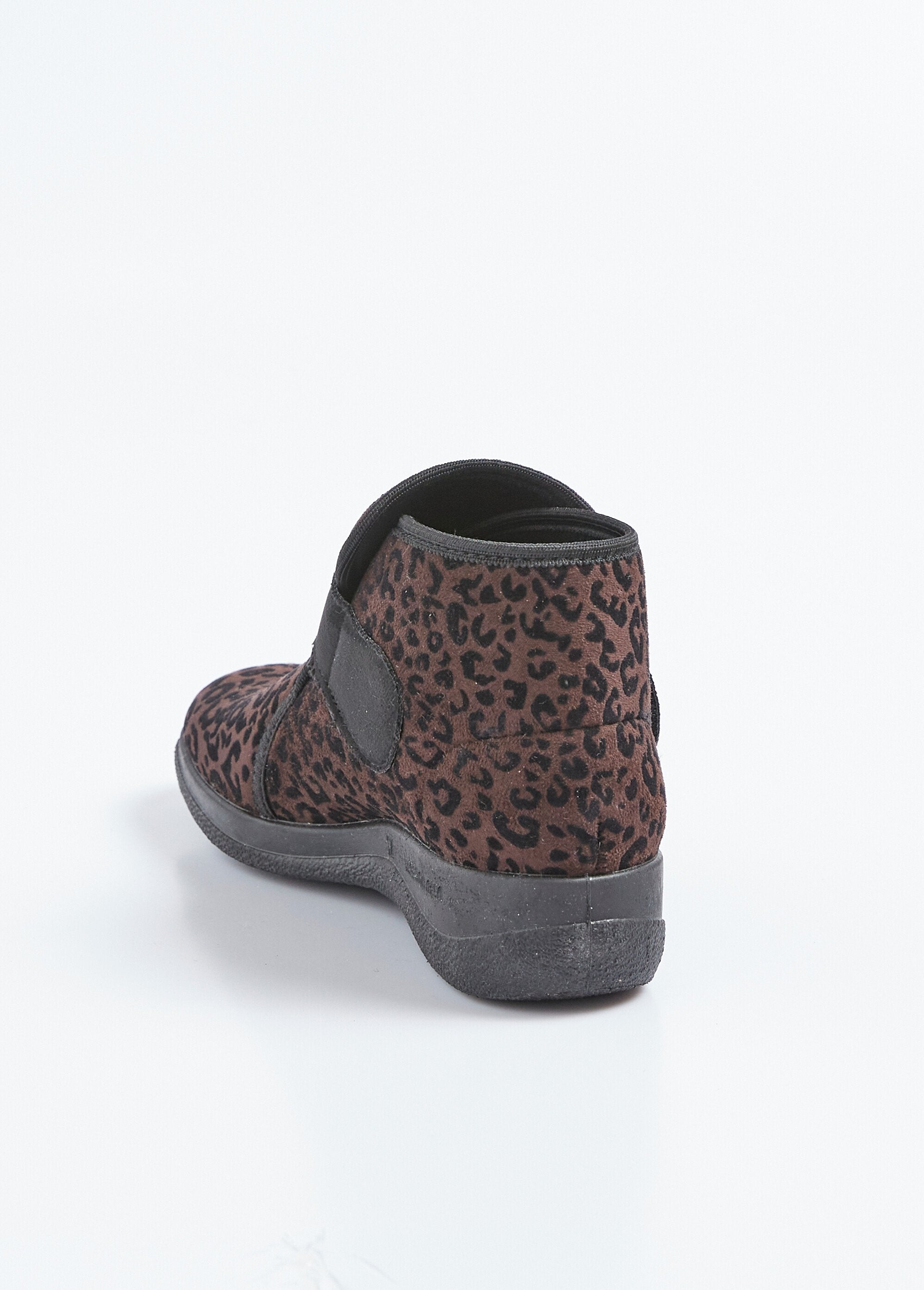 Comfortable_width_Velcro_boots_in_leopard_print_or_plain_Brown_DO1_slim