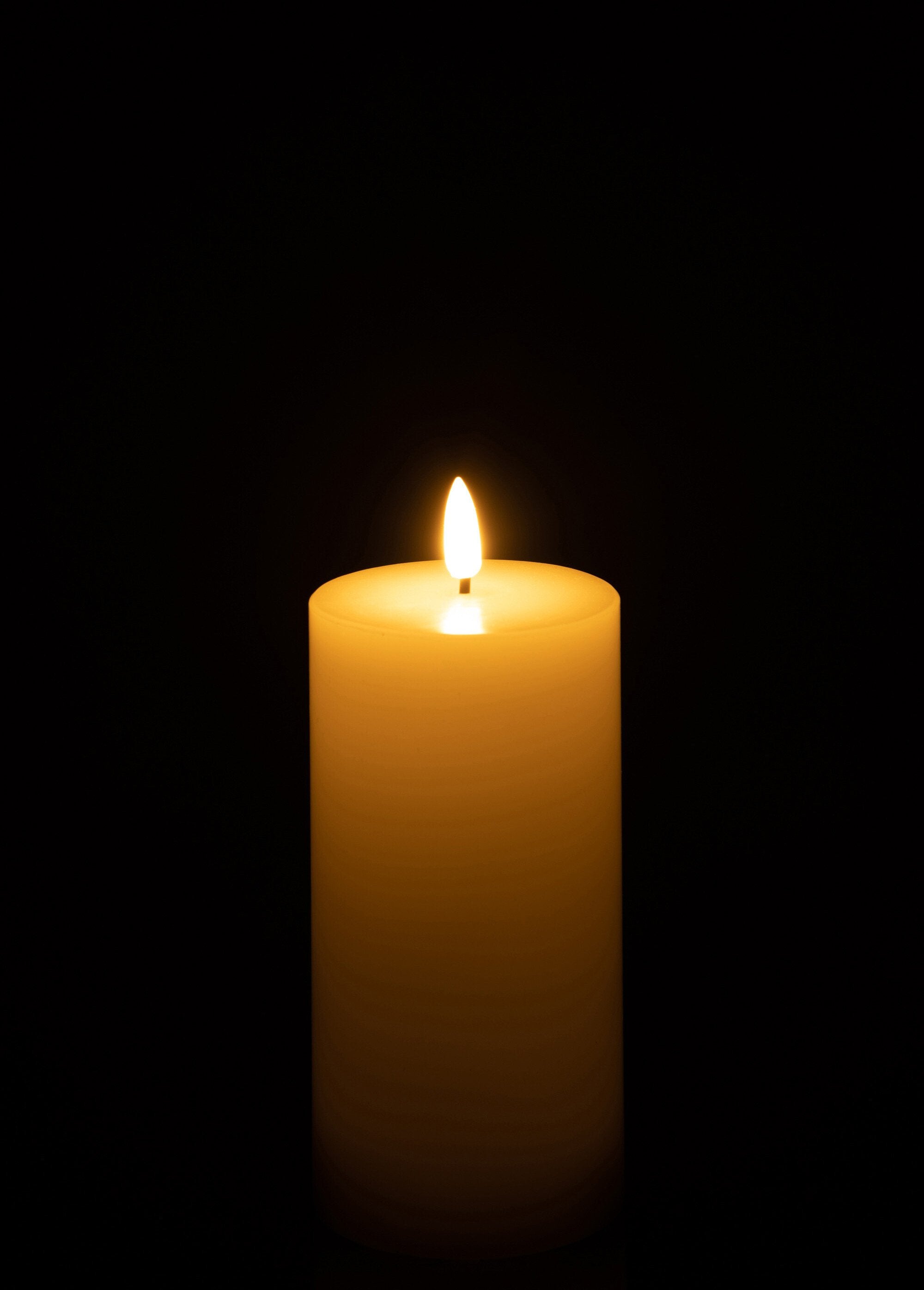 LED_candle,_white_White_FA2_slim