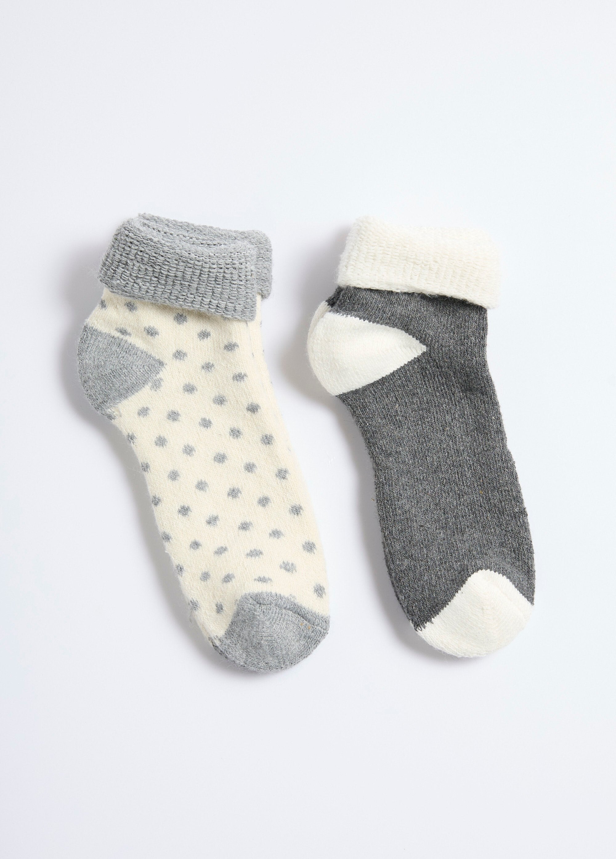 Warm_wool_and_terry_socks_Assorted_gray_DE1_slim