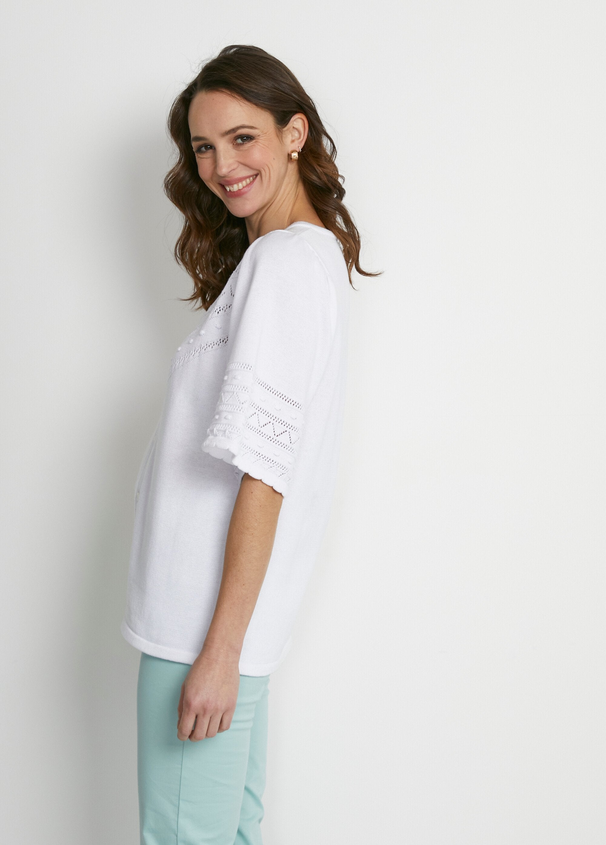 Round_neck_openwork_knit_cardigan_with_embossed_balls_White_DR1_slim