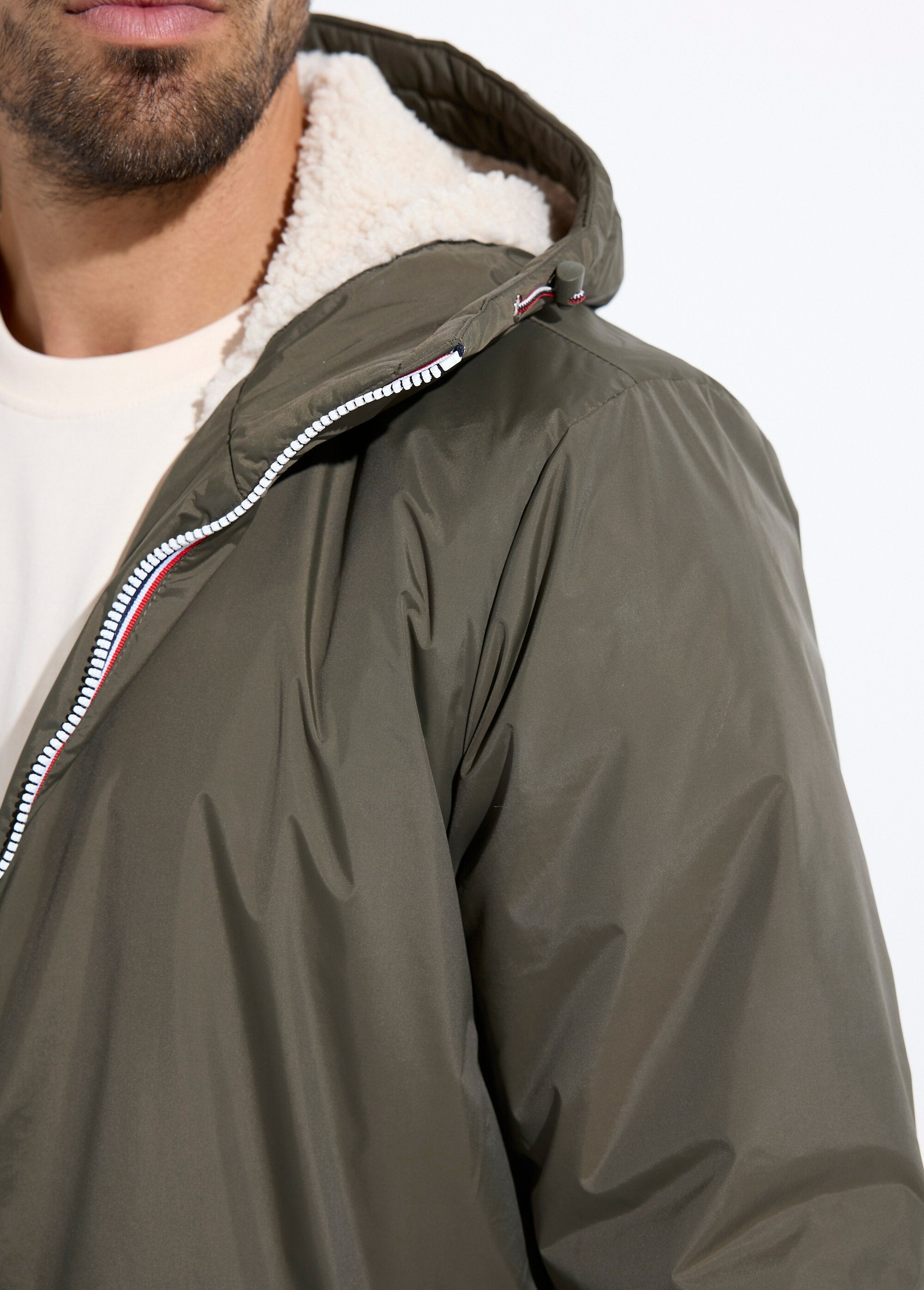 Long,_warm,_water-repellent_parka_Khaki_and_ecru_DE3_slim
