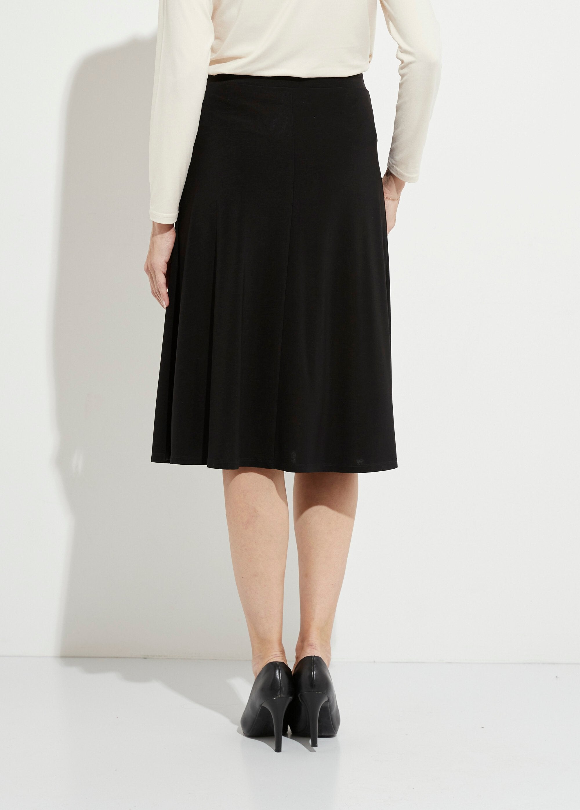 Mid-length_plain_knit_flared_skirt_with_bridge_Black_DO1_slim