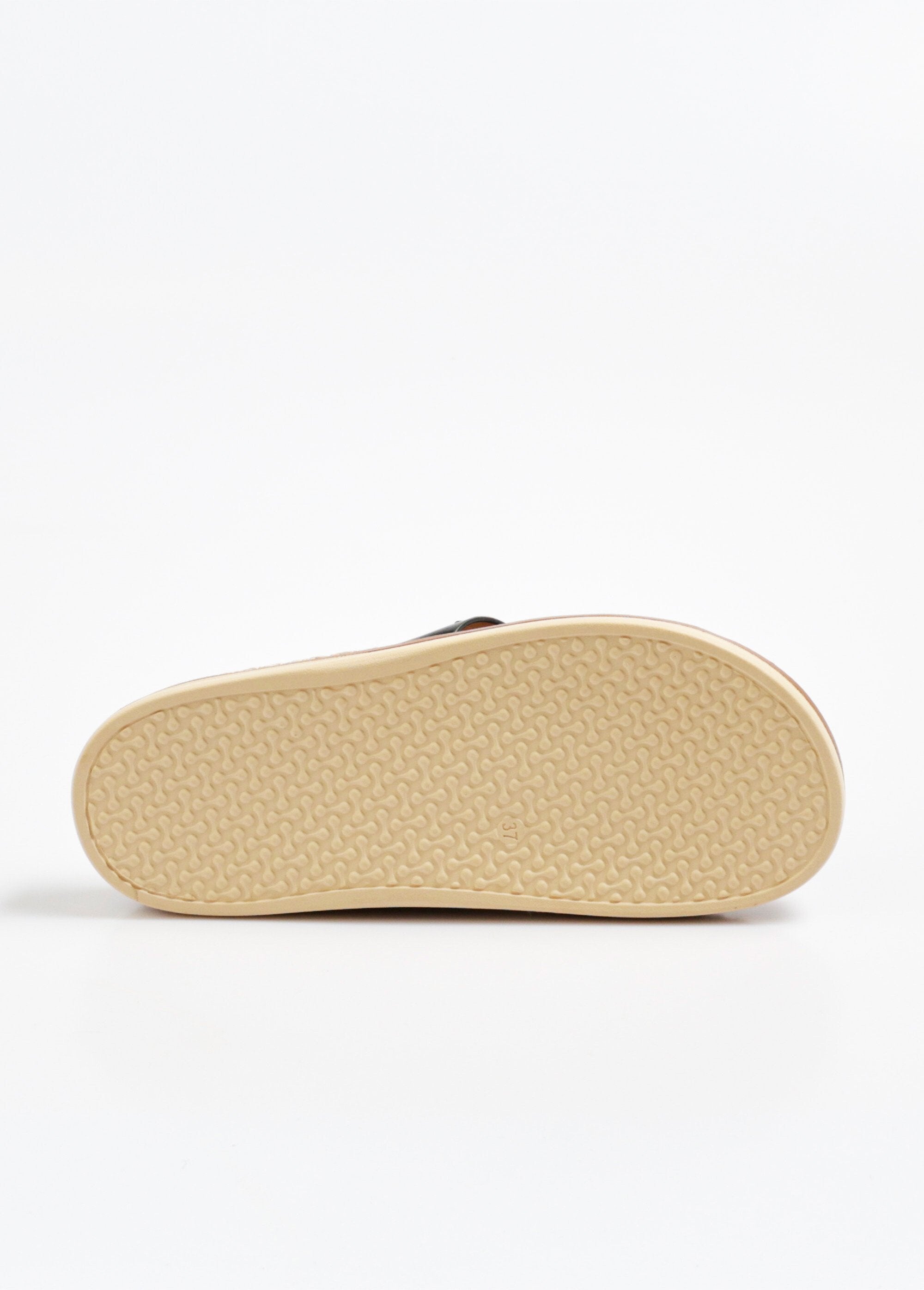 Wedge_mules_with_straps_and_rings_Black_UN1_slim