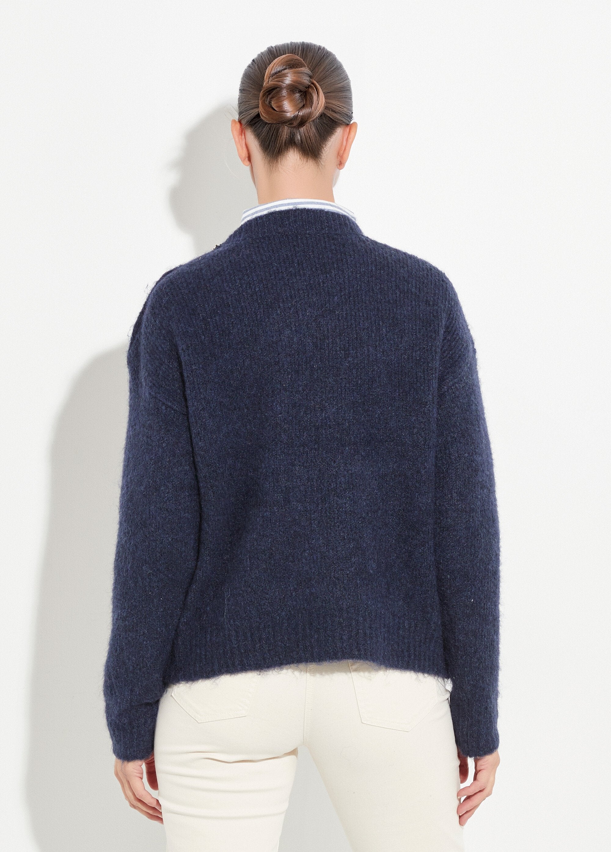 Pull_col_rond,_boutons_bijou_en_métal_Bleu_DO1_slim