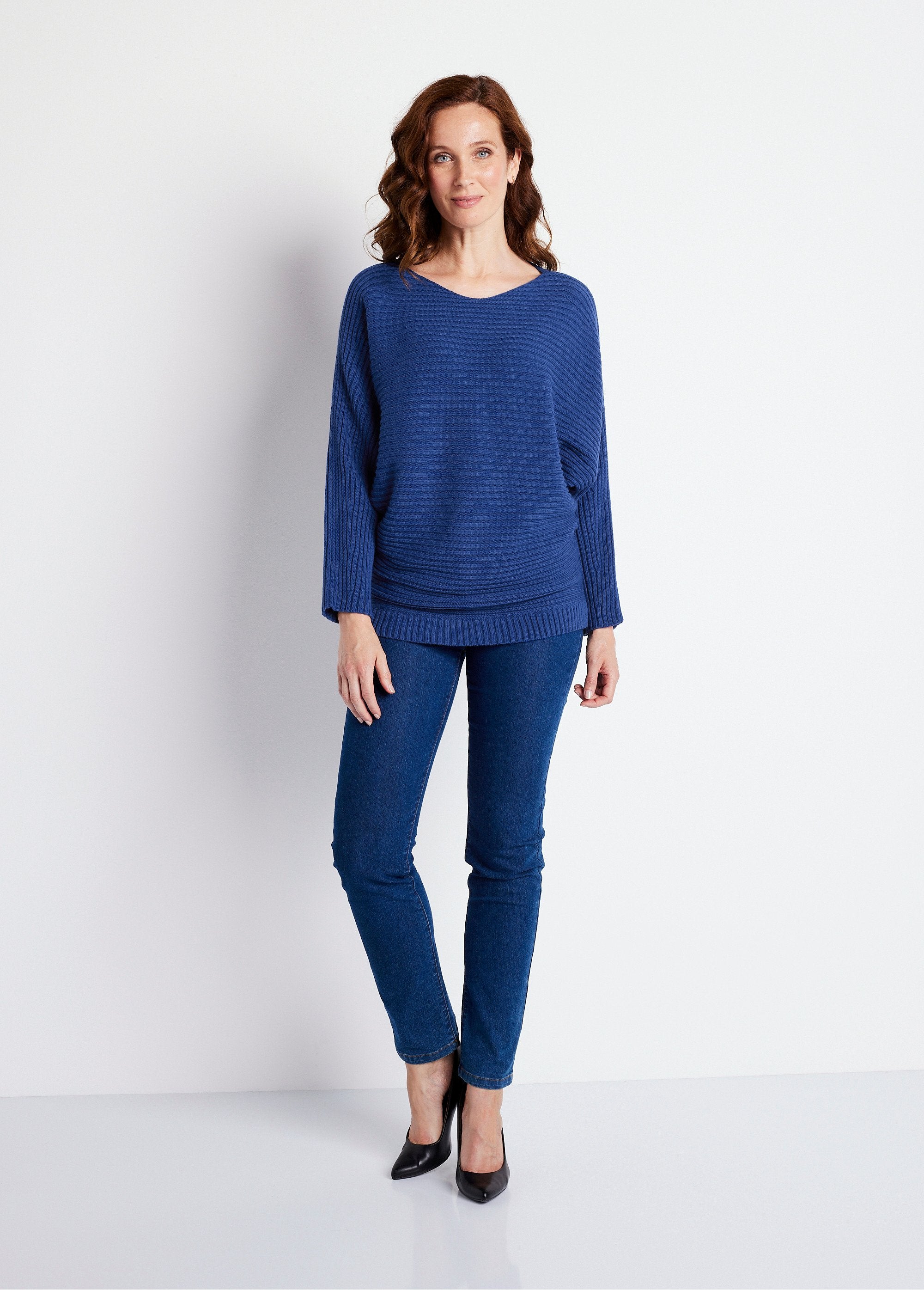 Ribbed_knit_sweater_with_batwing_sleeves_Blue_SF1_slim