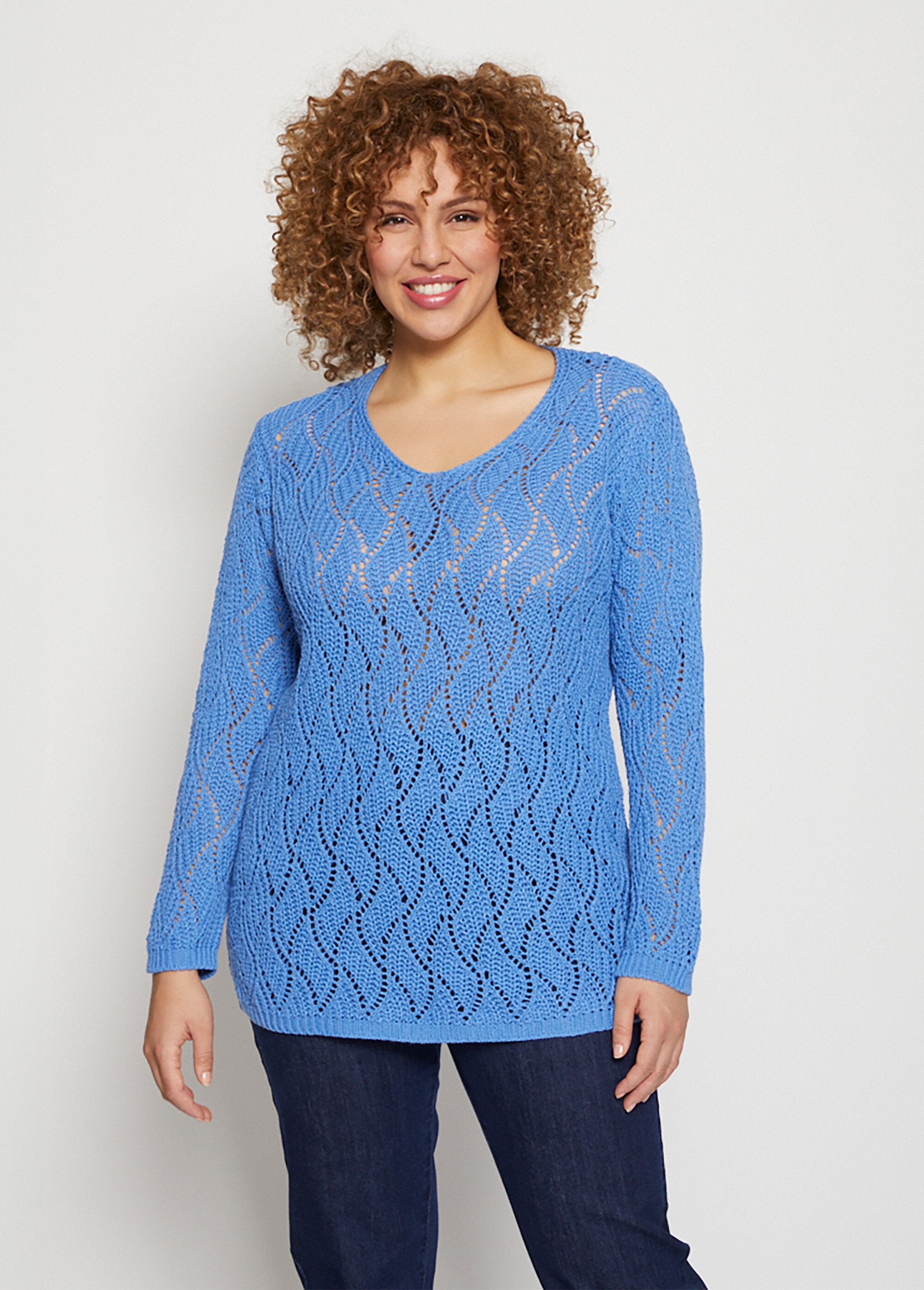 Openwork_fancy_knit_V-neck_sweater_Blue_FA1_curvy