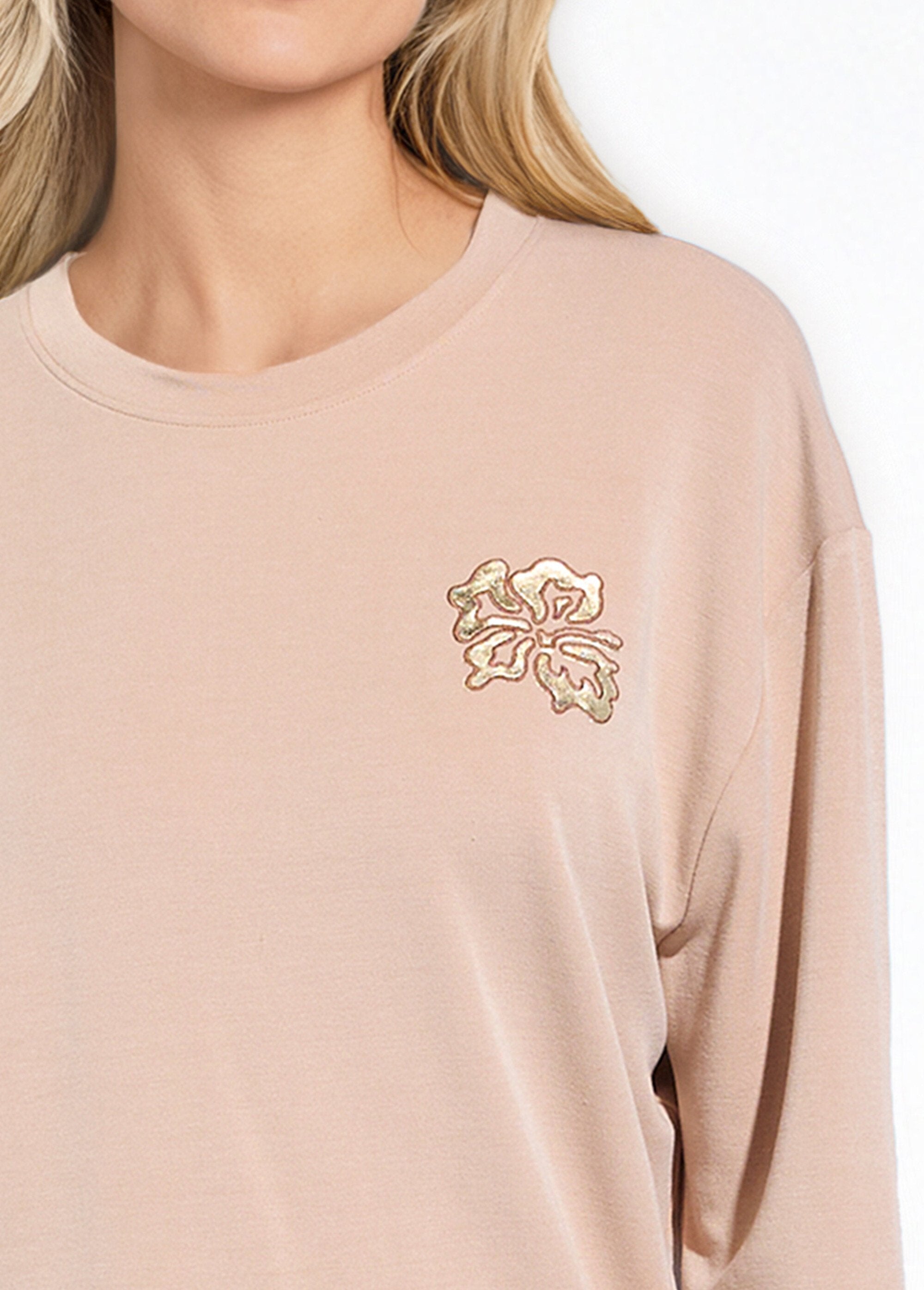 Embroidered_fleece_box_volume_sweatshirt_with_shiny_detail_Hazelnut_DE1_slim