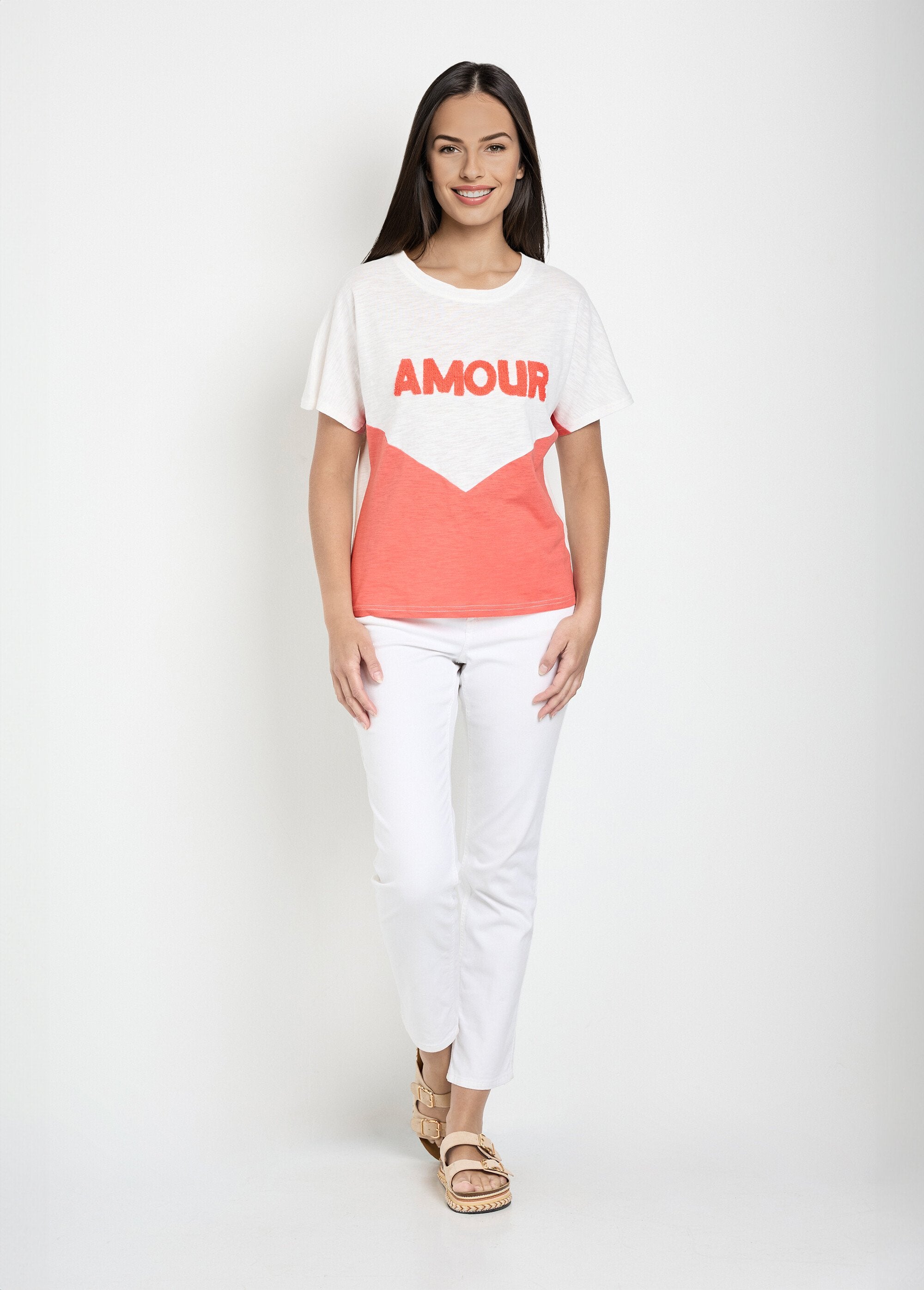 Two-tone_flame-knit_T-shirt_with_message_Coral_and_white_SF1_slim