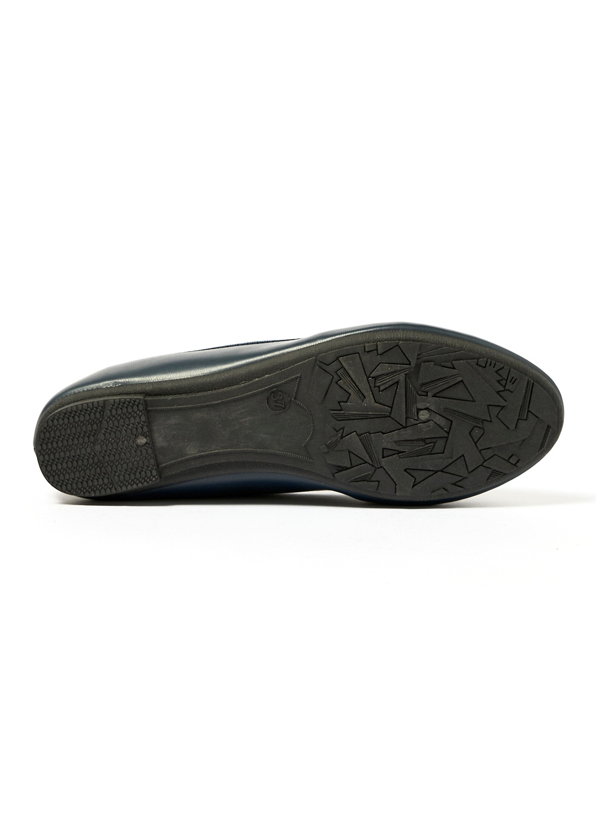 Flat_heel_ballerinas_with_small_bow_Marine_UN1_slim