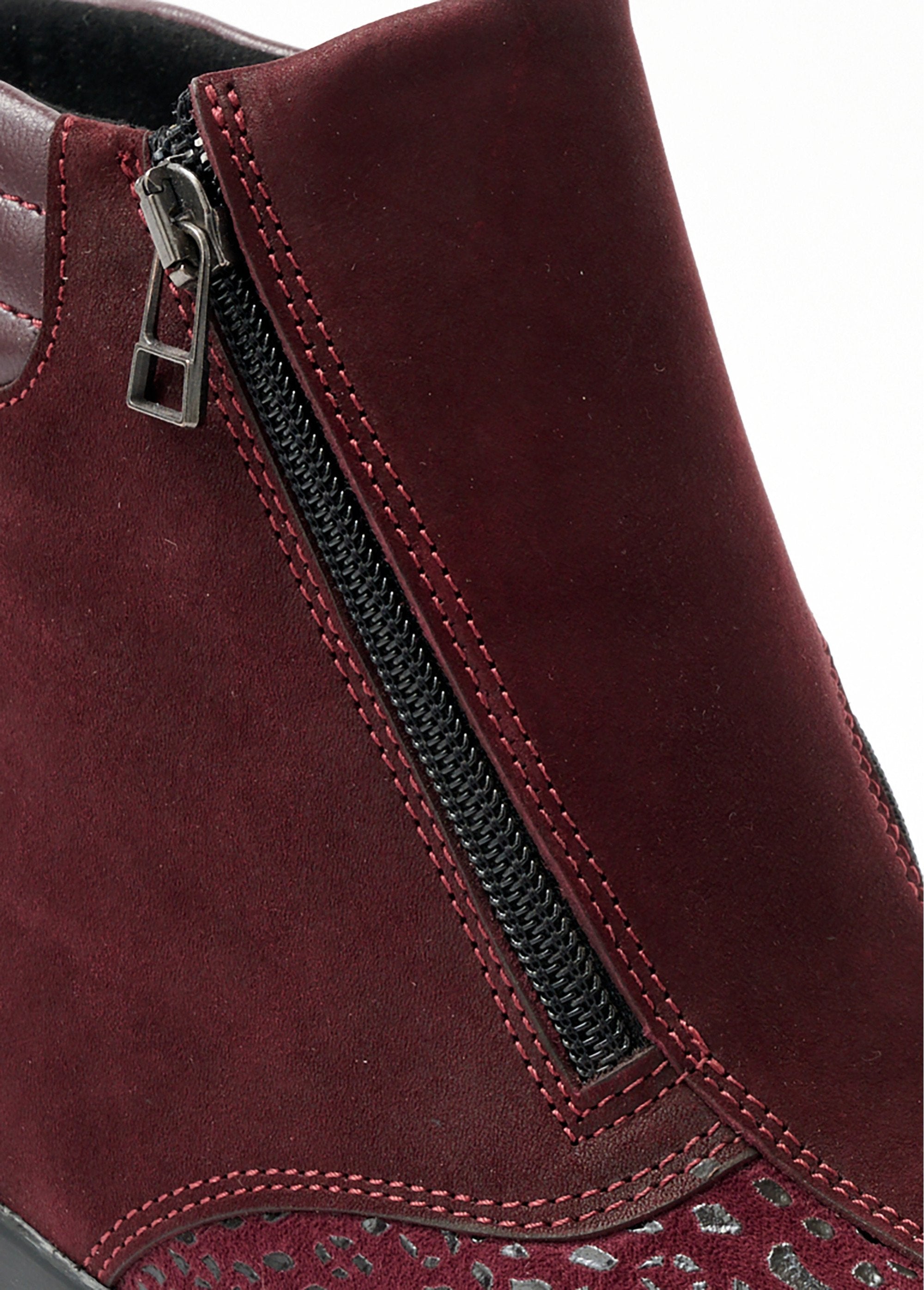 Nubuck_leather_boots_with_stretch_sides_Bordeaux_DE1_slim