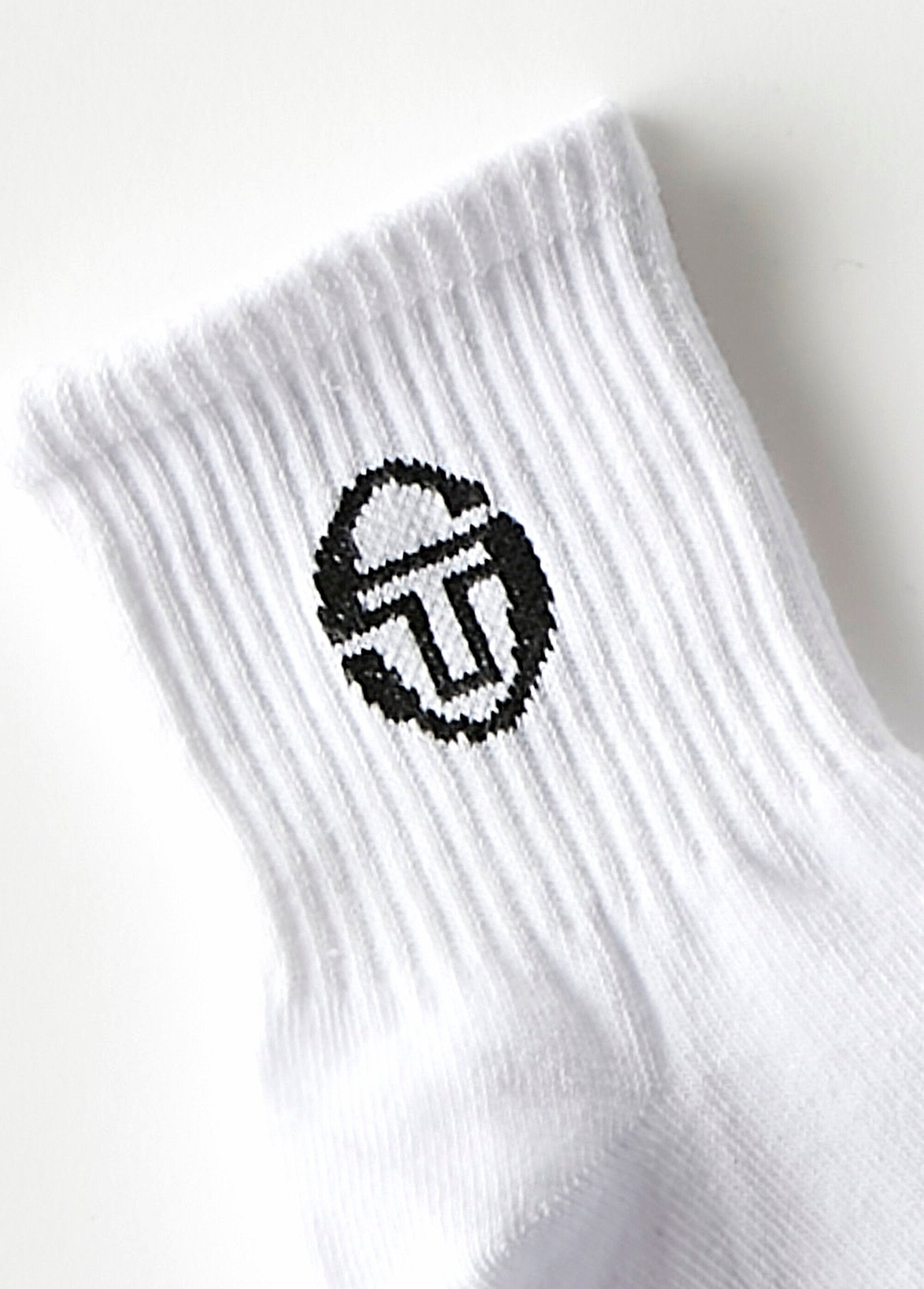 Pack_of_3_ribbed_sports_socks_White_lot_3__DE2_slim