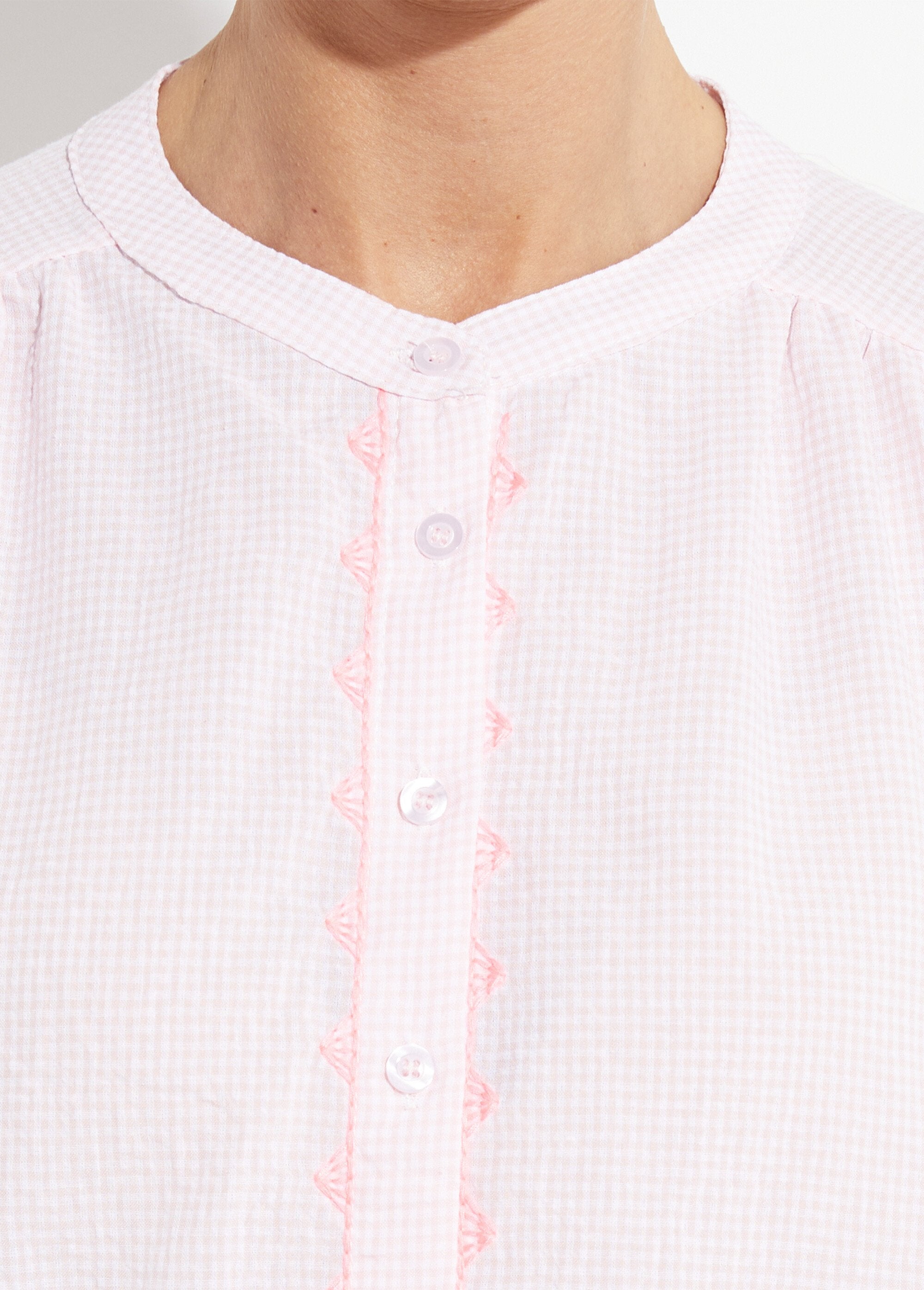 Loose-fitting_gingham_blouse_with_neon_embroidery_Pink_DE1_slim