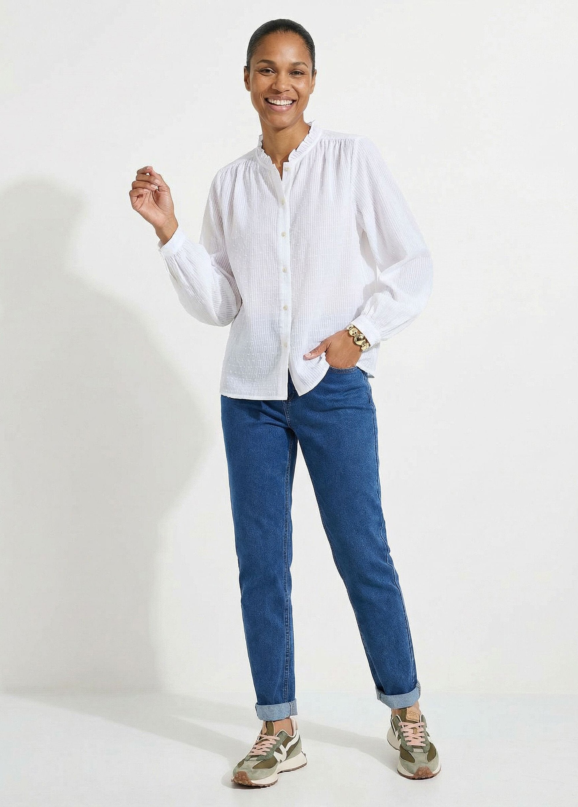 Striped_plumetis_cotton_blouse_with_ruffled_collar_White_SF1_slim
