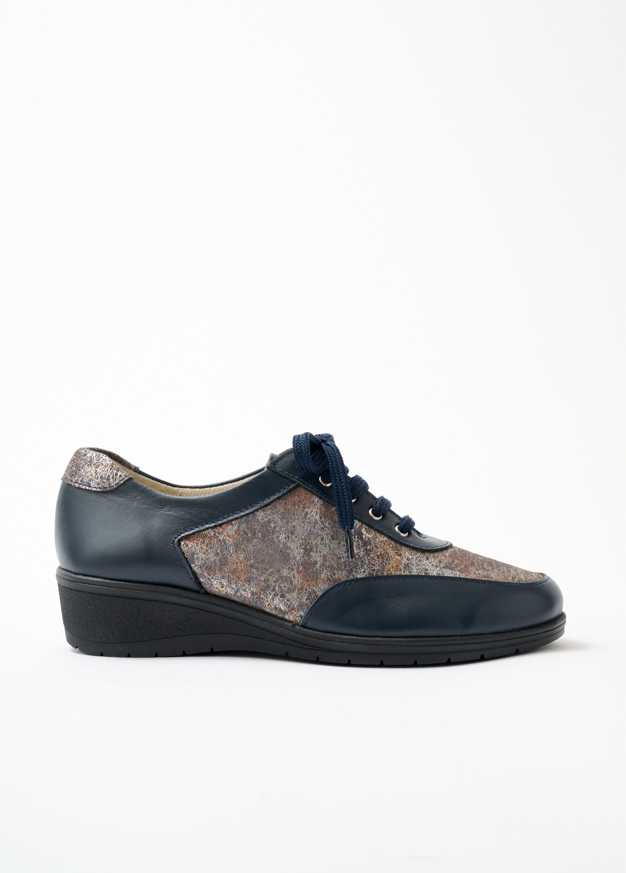 Lace-up_comfort_width_leather_derby_Navy_and_irises_DR1_slim