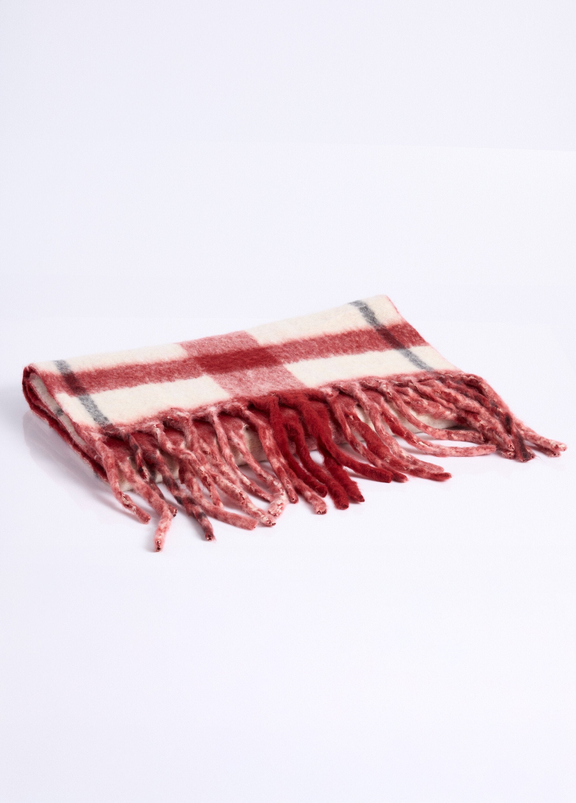 Long_two-tone_checkered/plain_scarf_Burgundy_tiles_FA1_slim