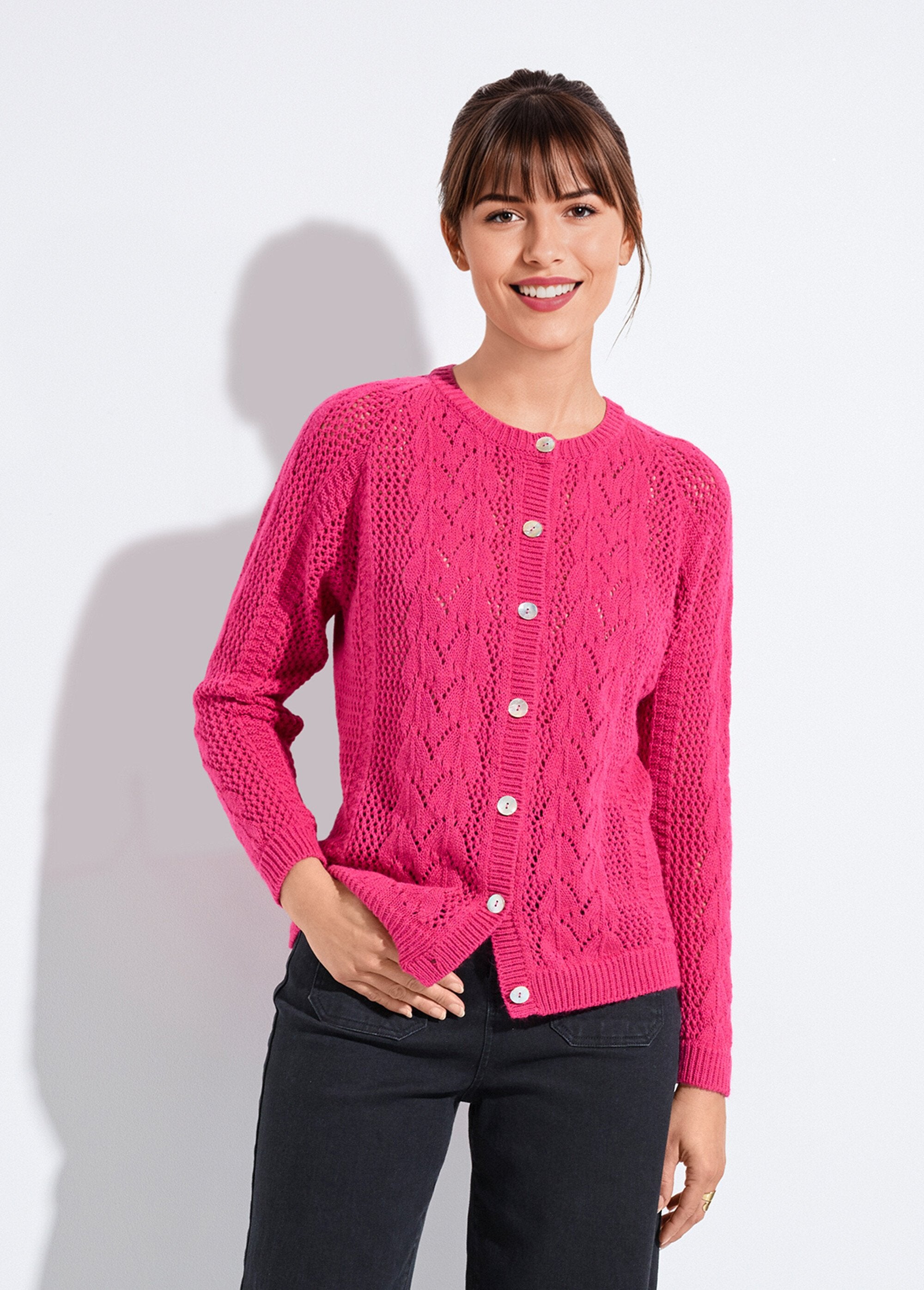 Openwork_buttoned_cardigan_with_wool_and_cashmere_Cassis_FA1_slim