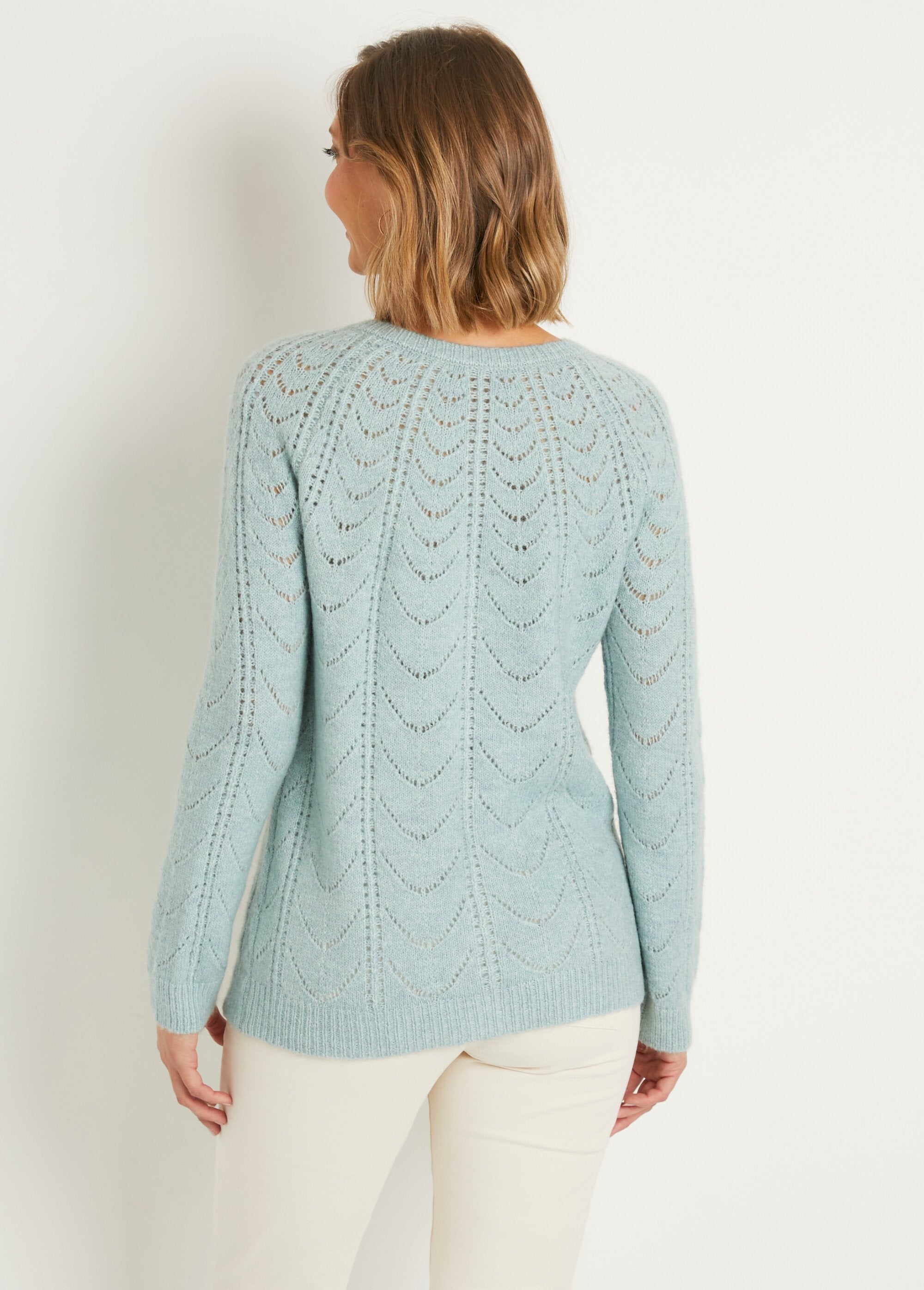 Round-neck_buttoned_cardigan_with_openwork_detailing_Aqua_DO1_slim