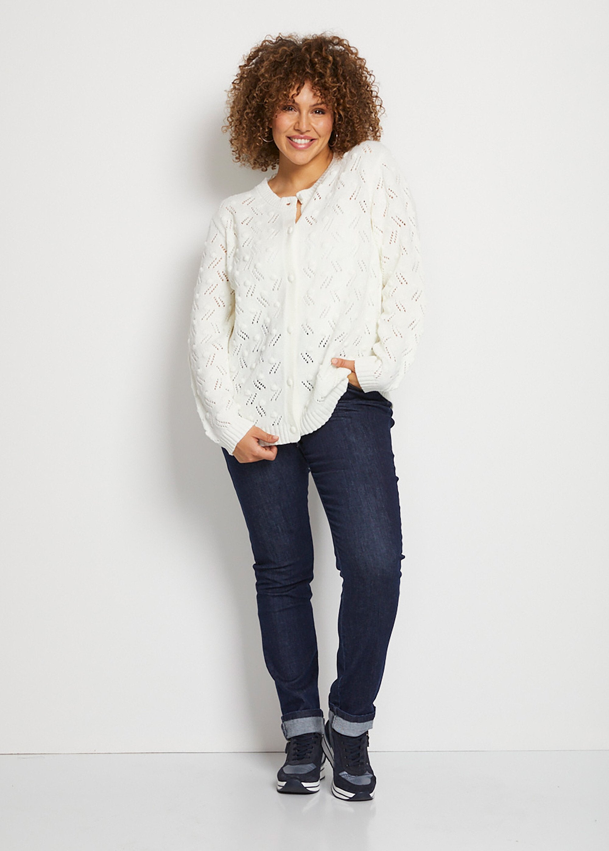 Short_buttoned_cardigan_cardigan_in_ball_knit_Ecru_SF1_curvy