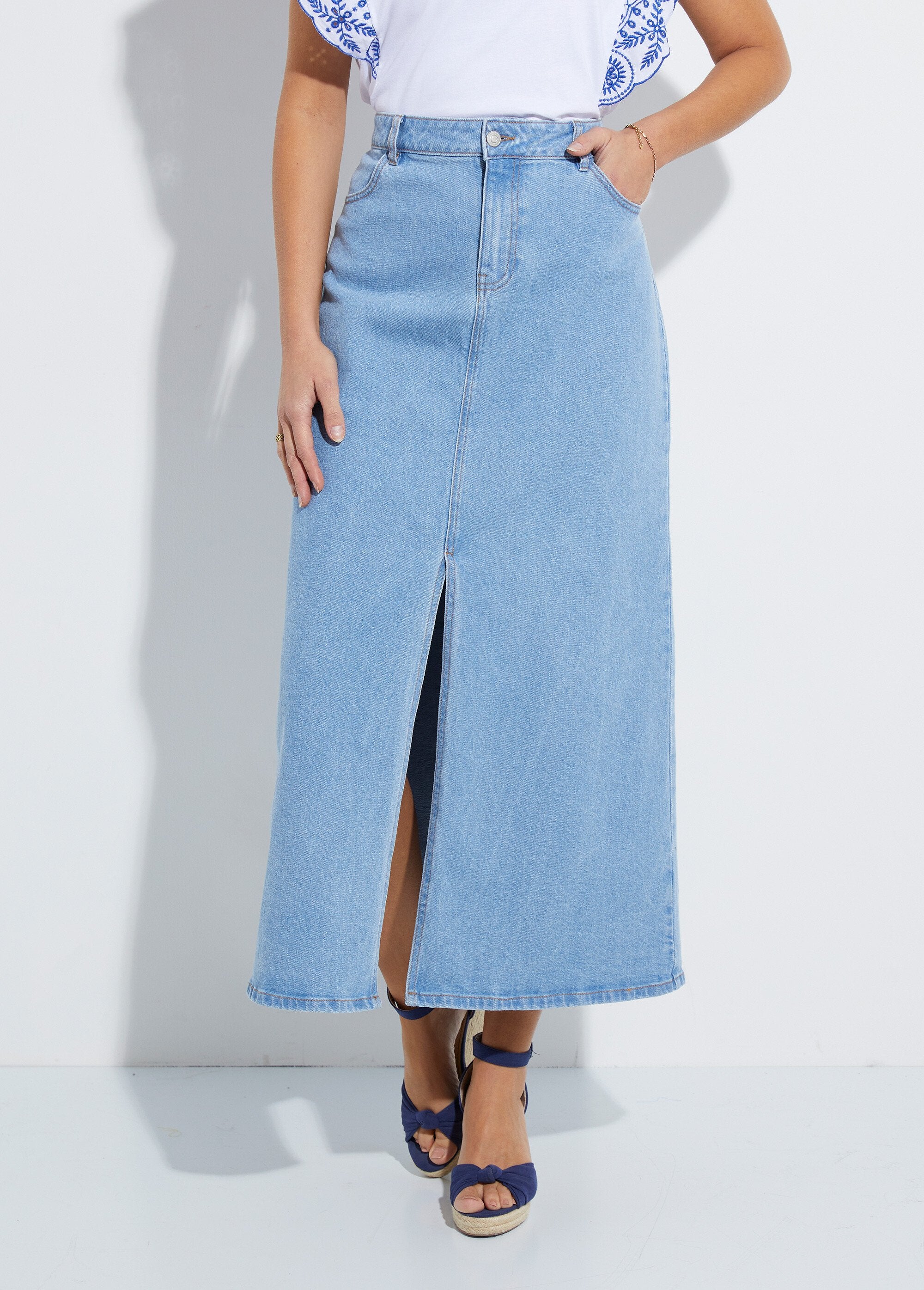 Long_straight_denim_skirt_with_4_pockets_Bleached_FA1_slim