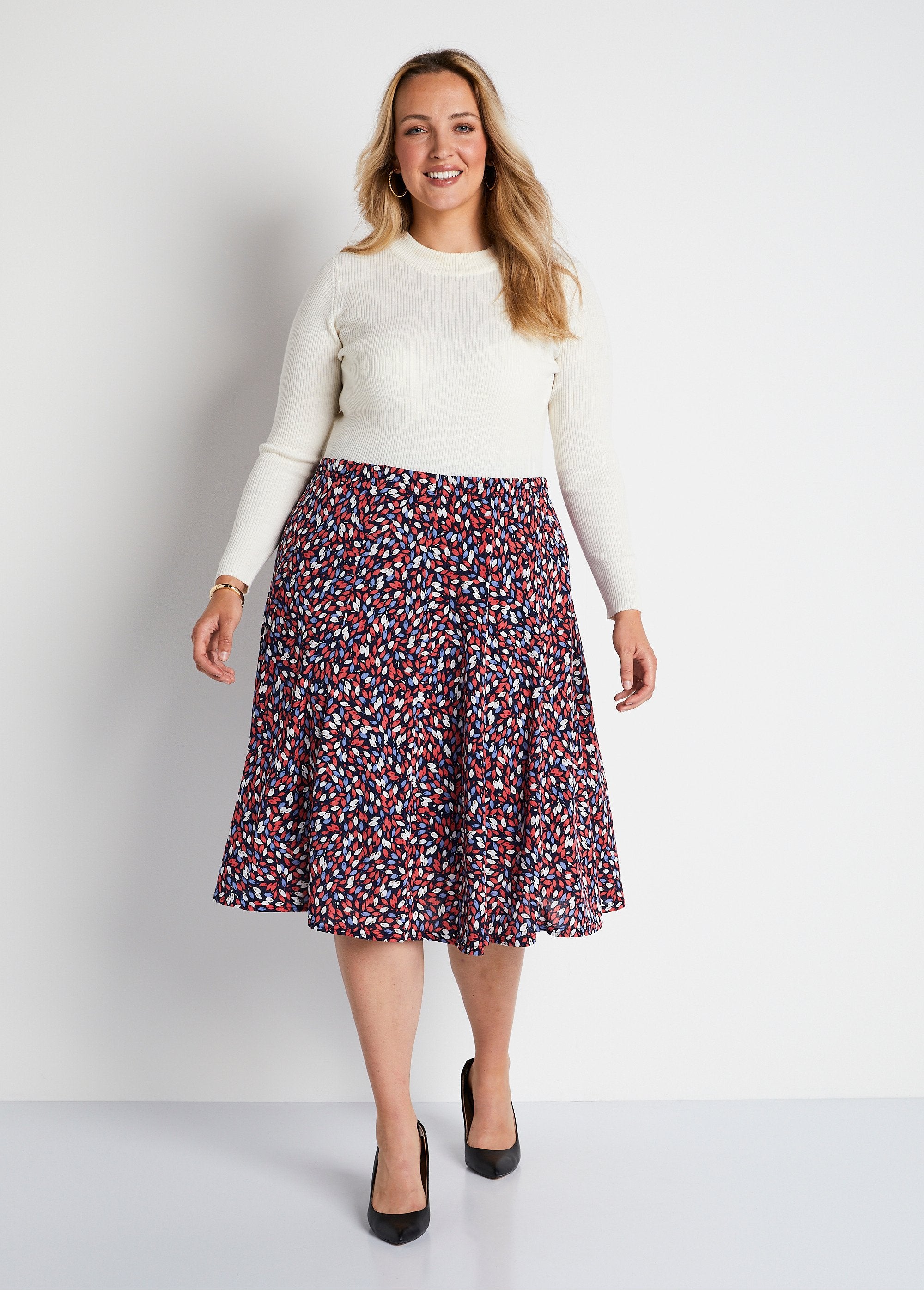 Printed_knit_flared_mid-length_skirt_Red_and_blue_SF1_curvy