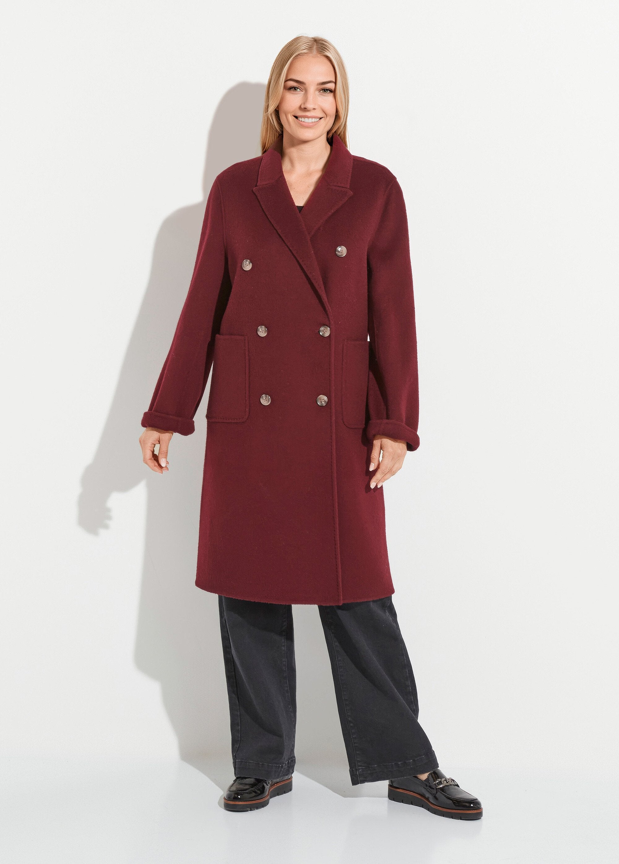 Long_woolen_coat_with_tailored_collar_Plum_FA1_slim