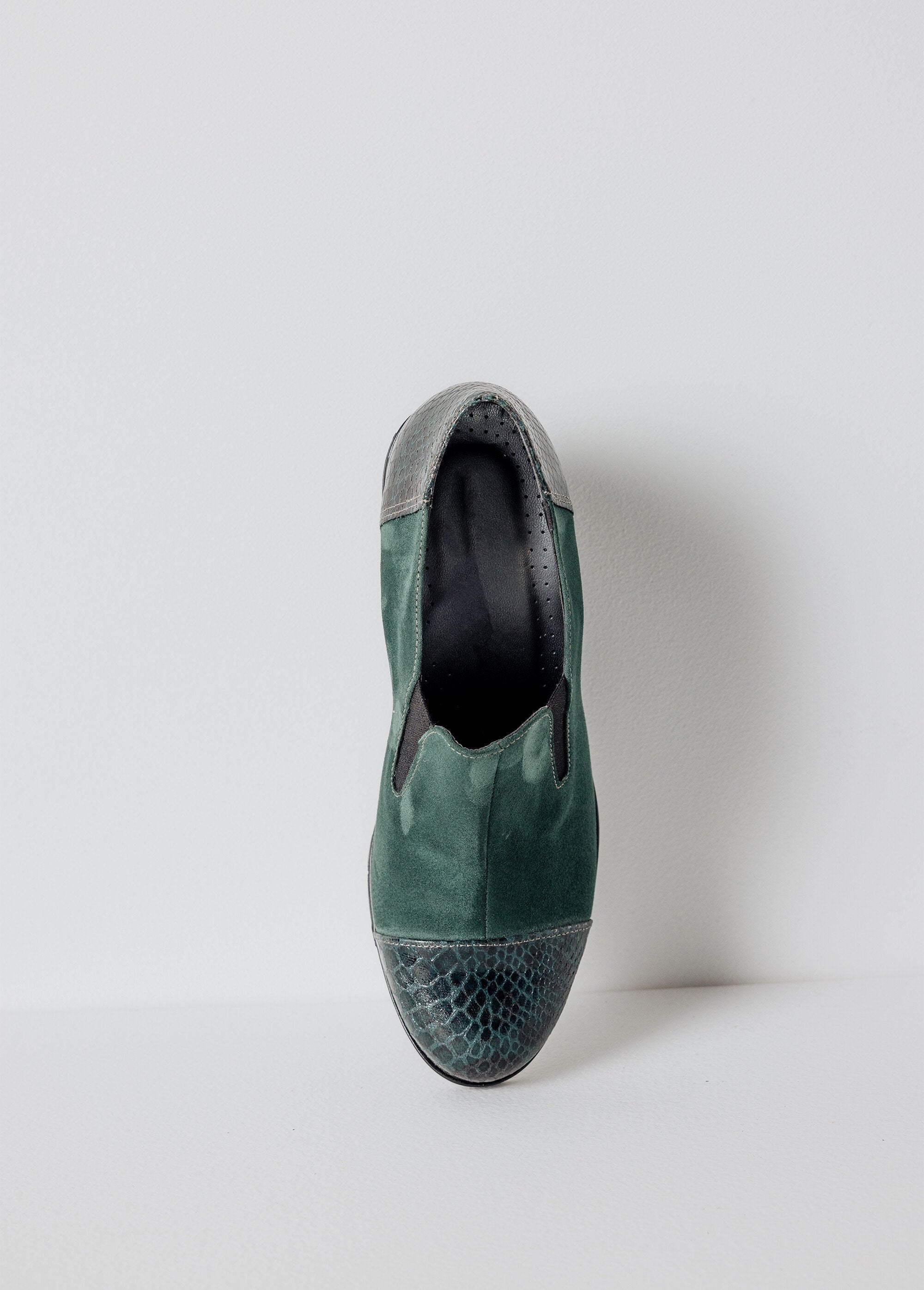 Elasticated_comfort_width_wedge_moccasins_Green_OV1_slim