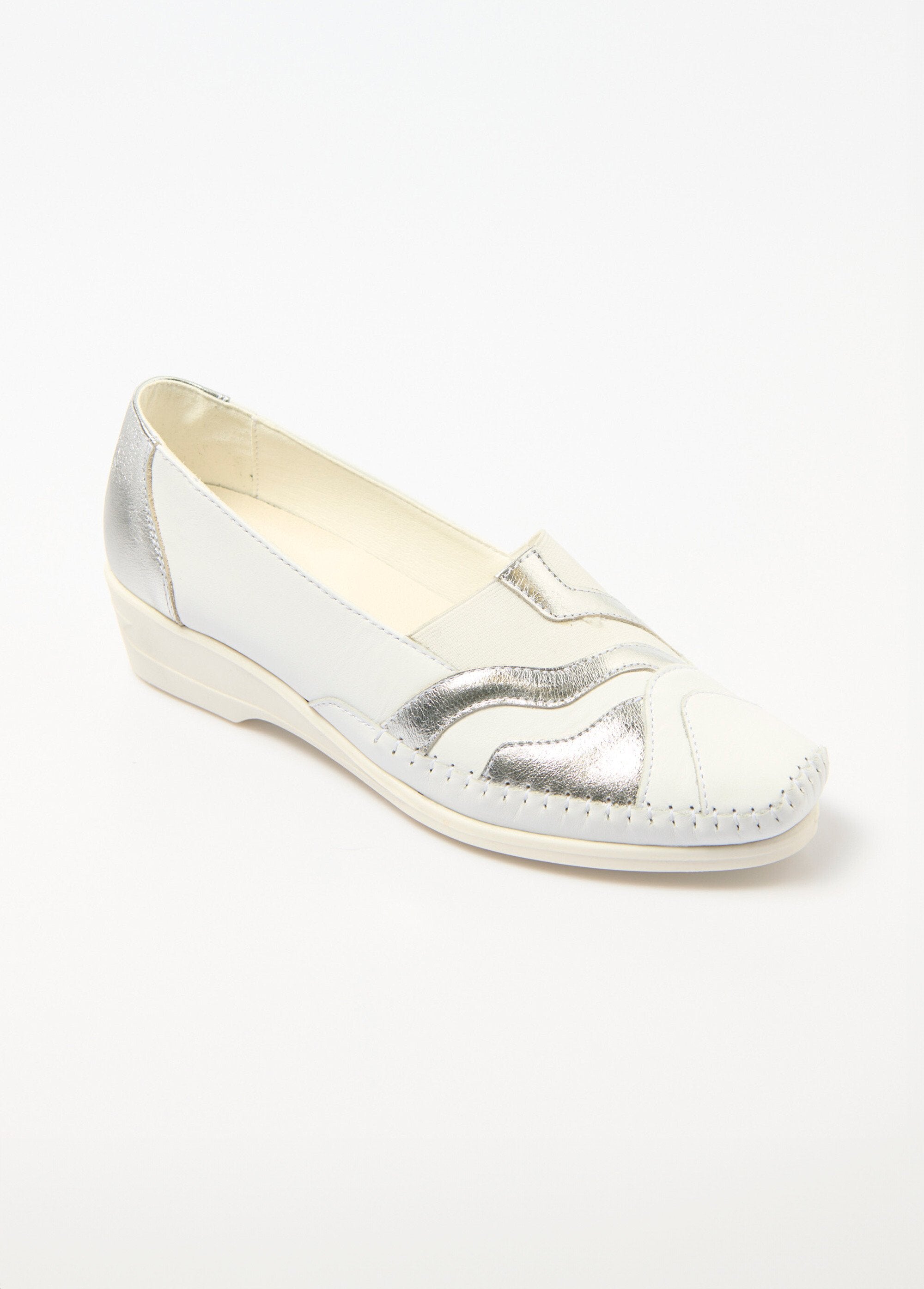 Elasticated_leather_loafers,_comfort_width_White_FA1_slim