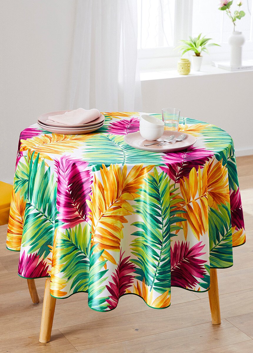 Tropical_print_tablecloth_with_a_soft_drape_Printed_FA1_slim