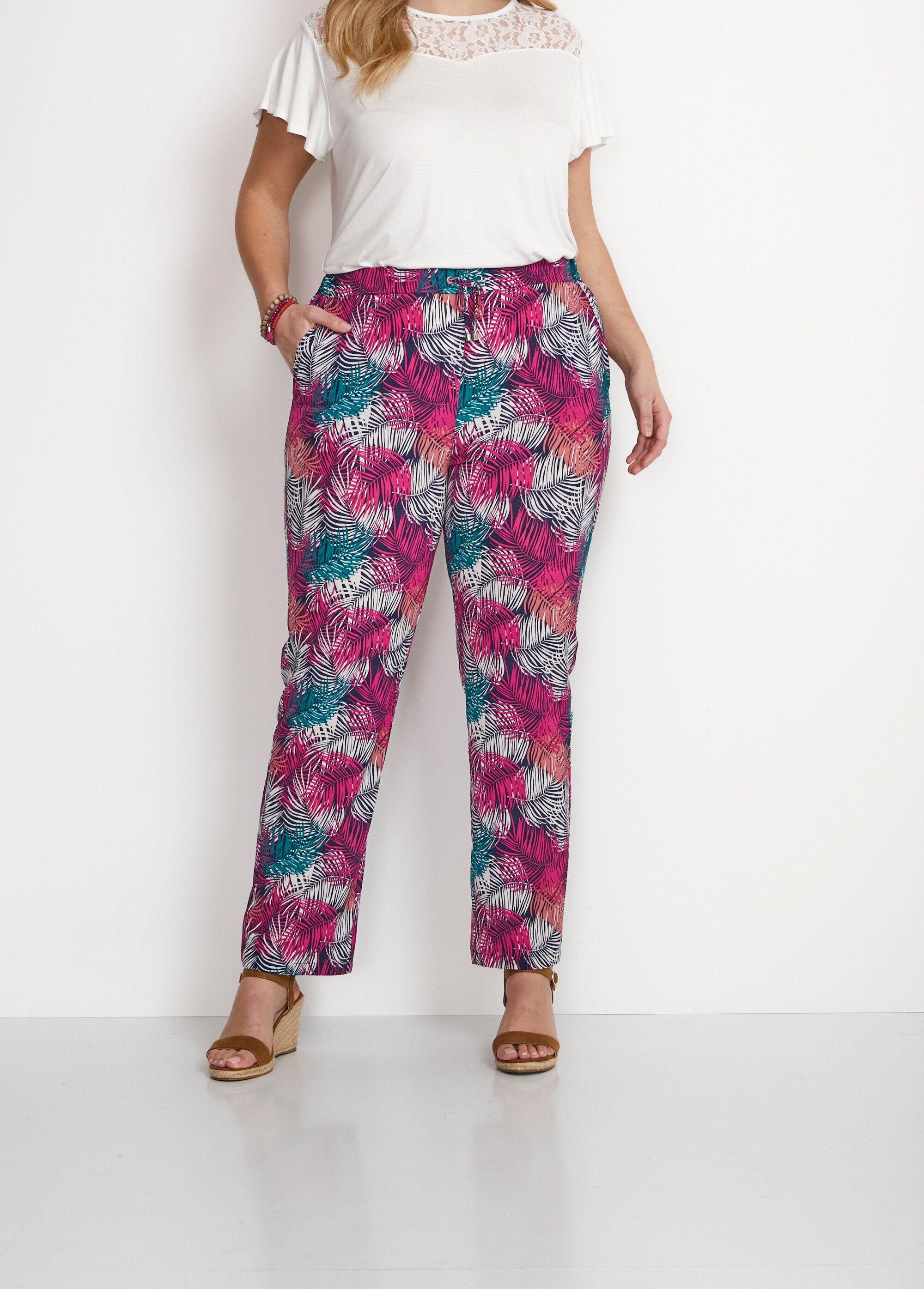 Pantalon_fluide_taille_élastiquée_Imprime_fuchsia_FA1_curvy