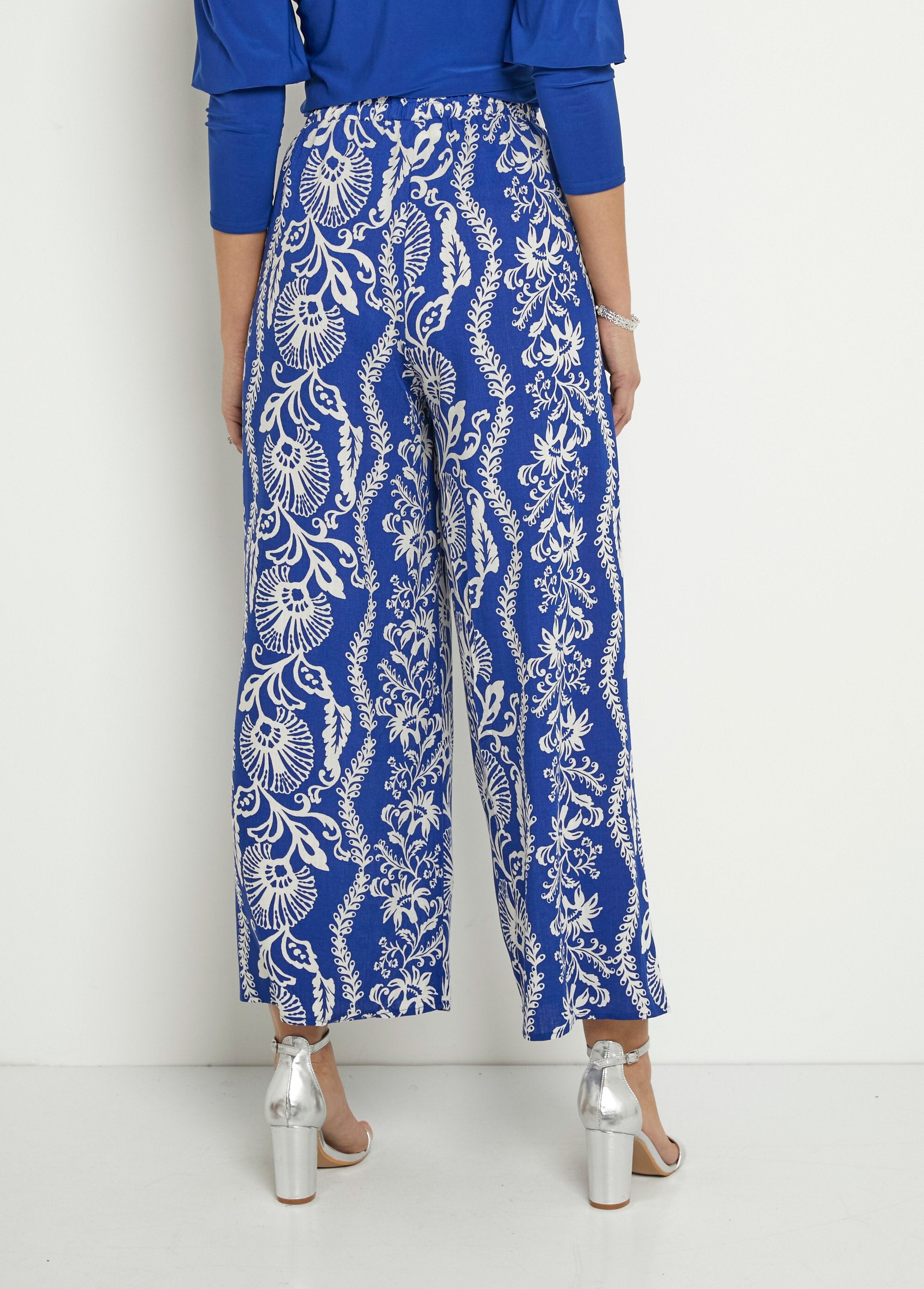 Pantalon_large_imprimé_feuillage_Bleu_et_ecru_DO1_slim