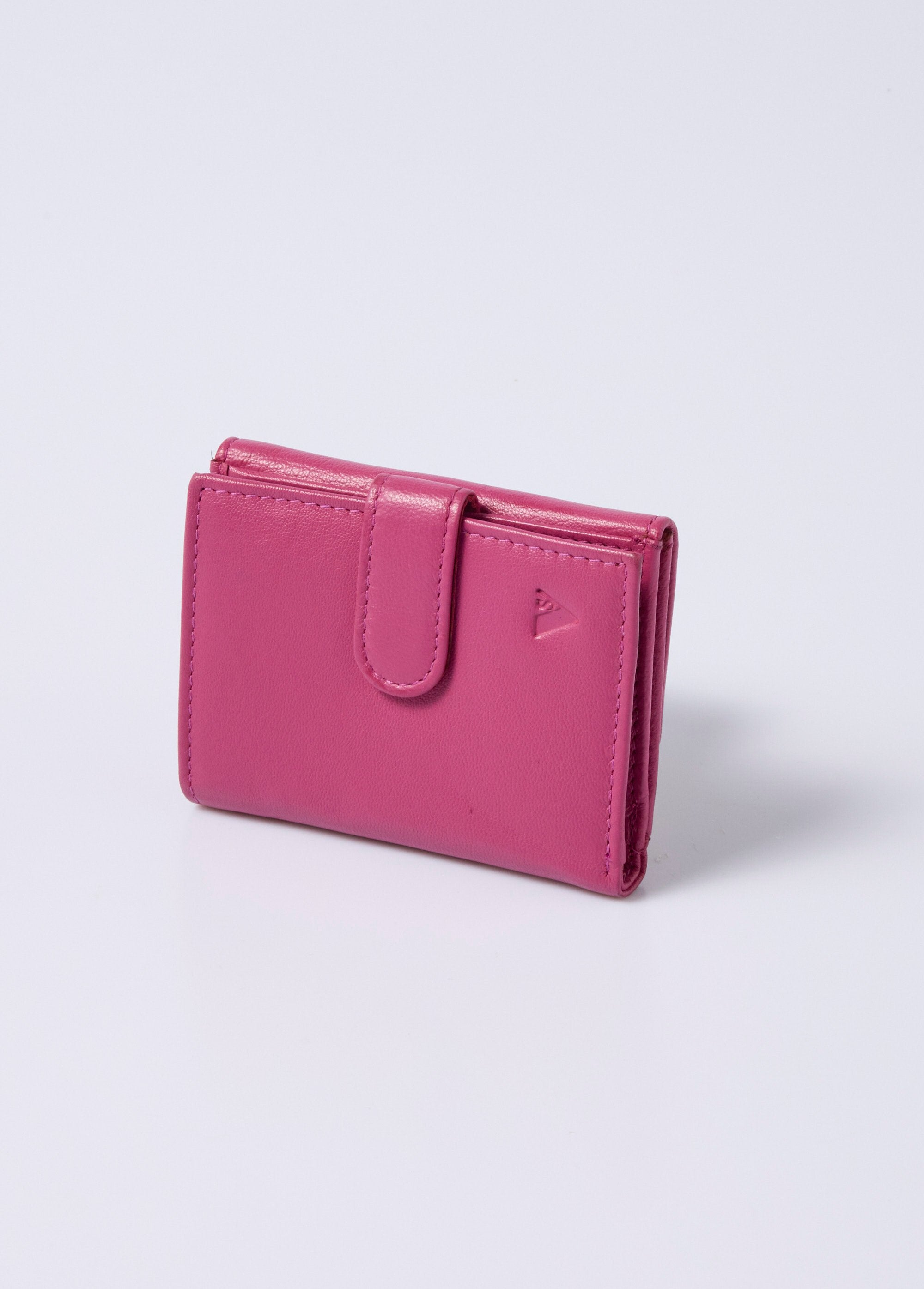 Extra_slim_leather_wallet_Fuchsia_FA1_slim