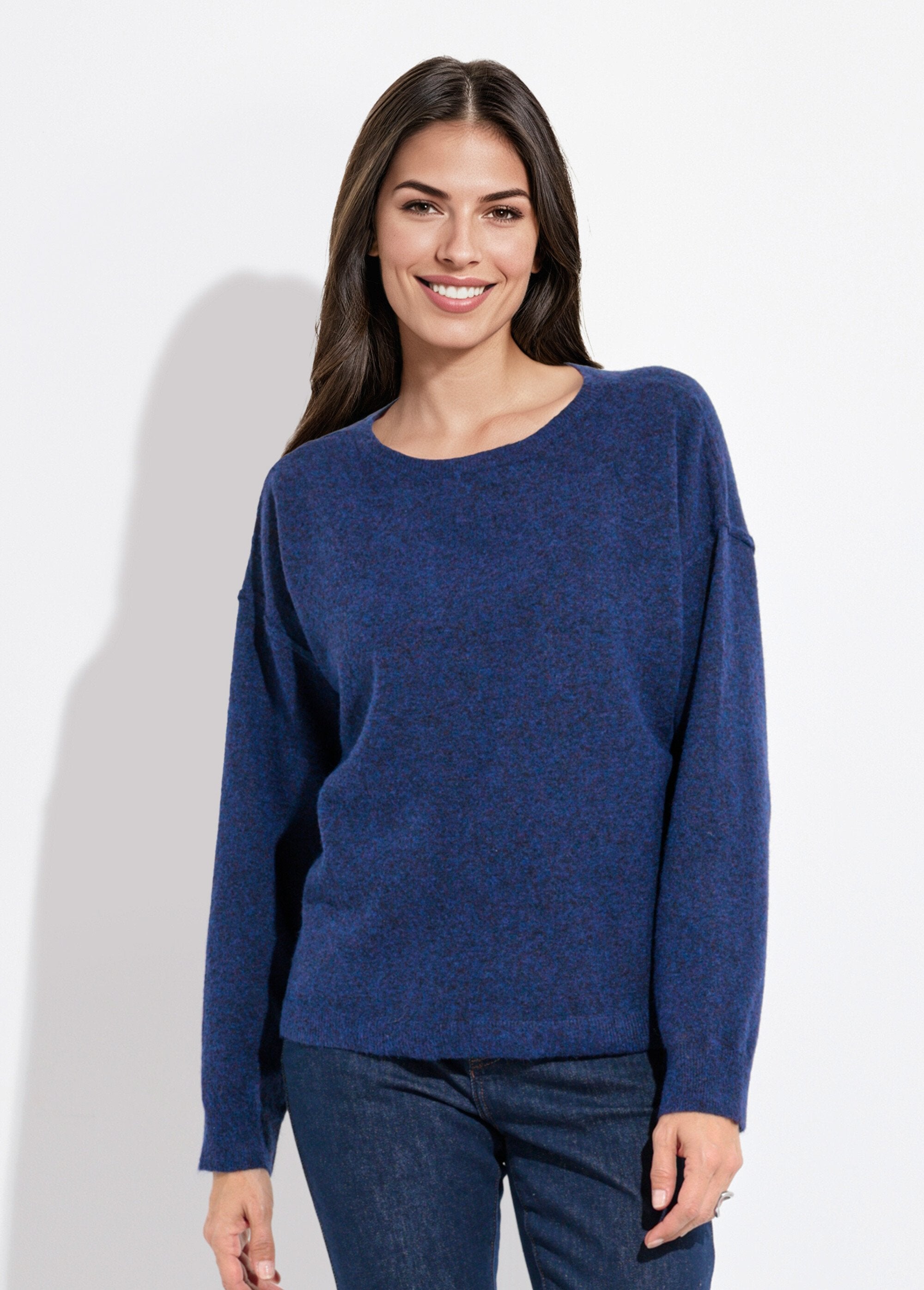 Warm_round_neck_sweater_with_wool_Blue_FA1_slim
