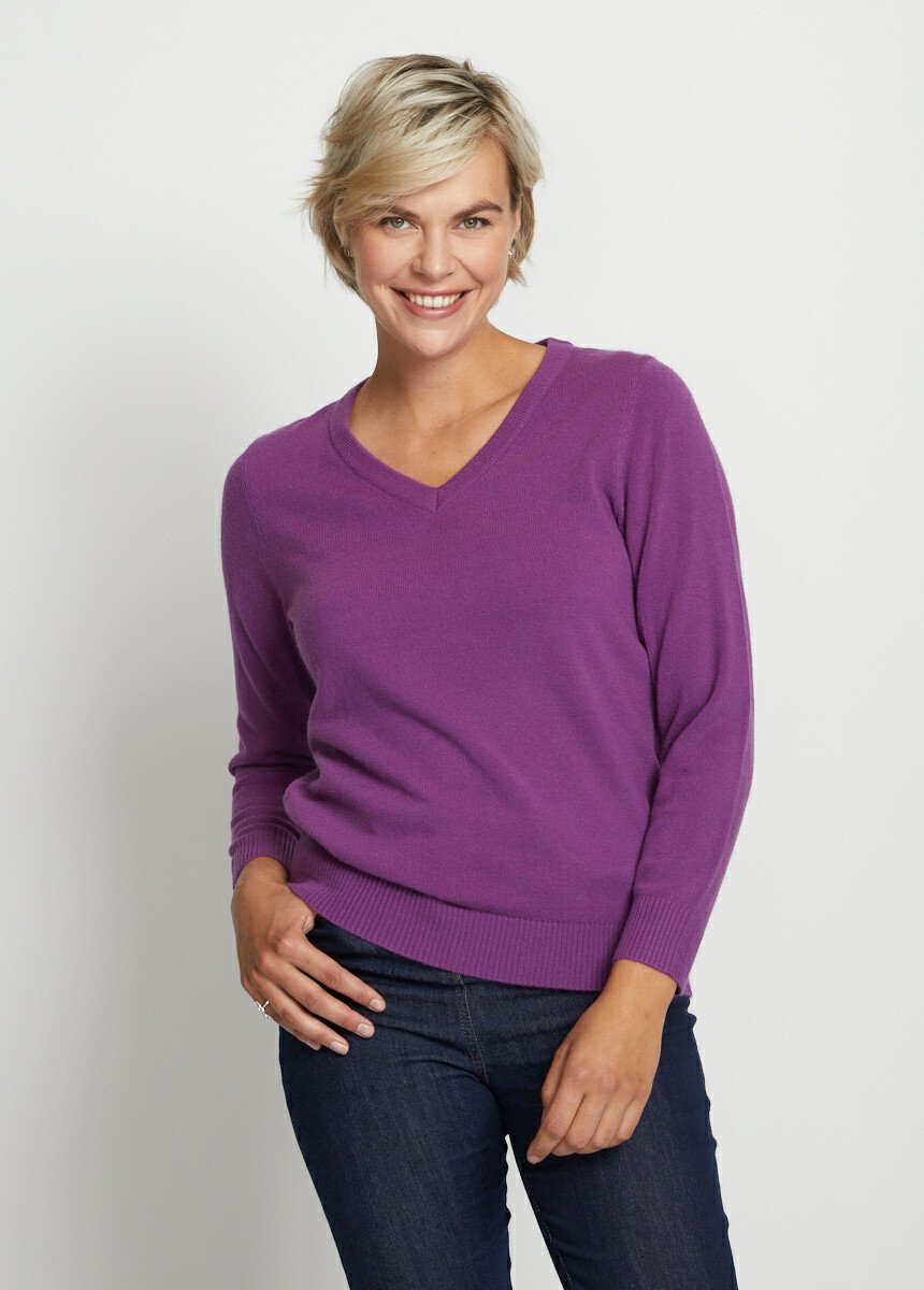 Soft_long-sleeved_V-neck_sweater_Purple_FA1_slim