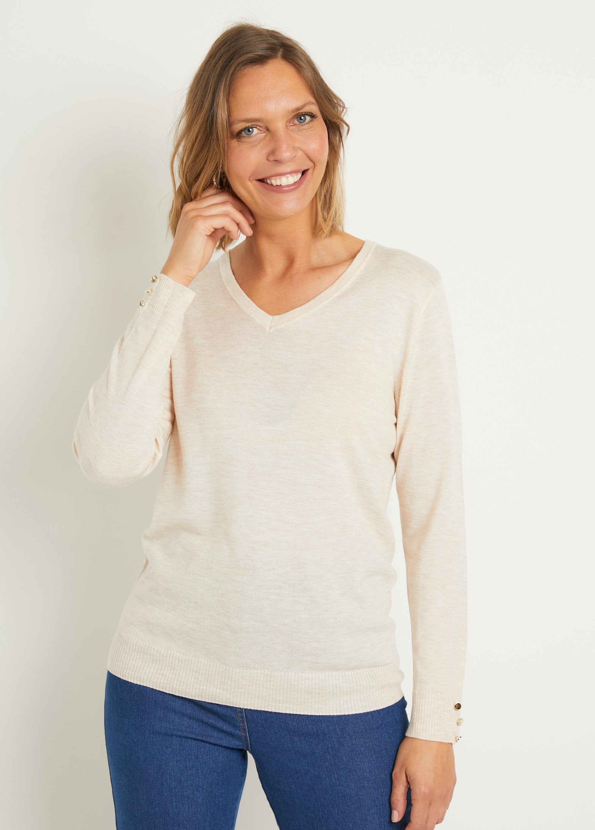 Fine_V-neck_sweater_in_plain_jersey_with_merino_wool_String_FA1_slim