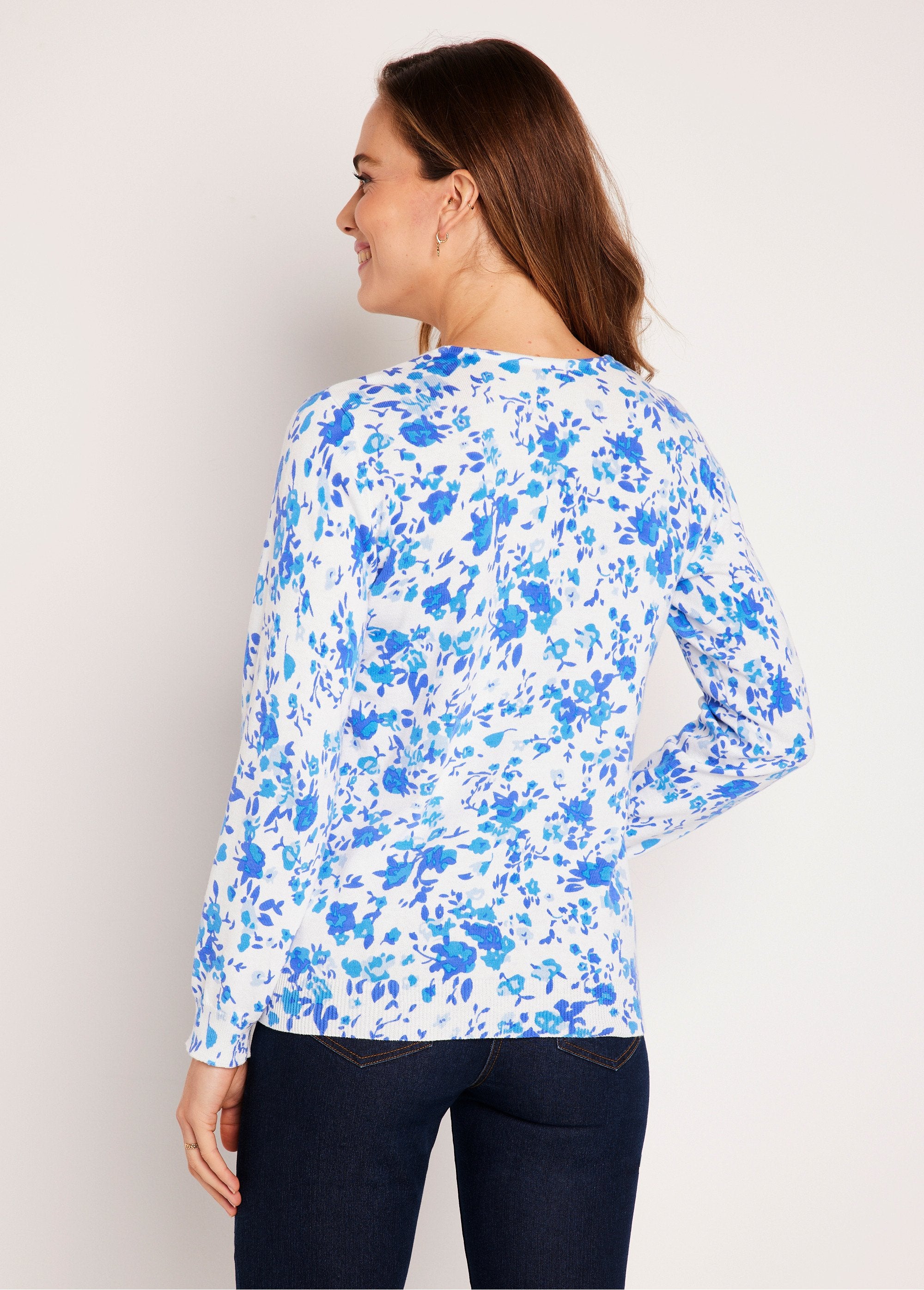 Fine_floral_sweater_Blue_DO1_slim