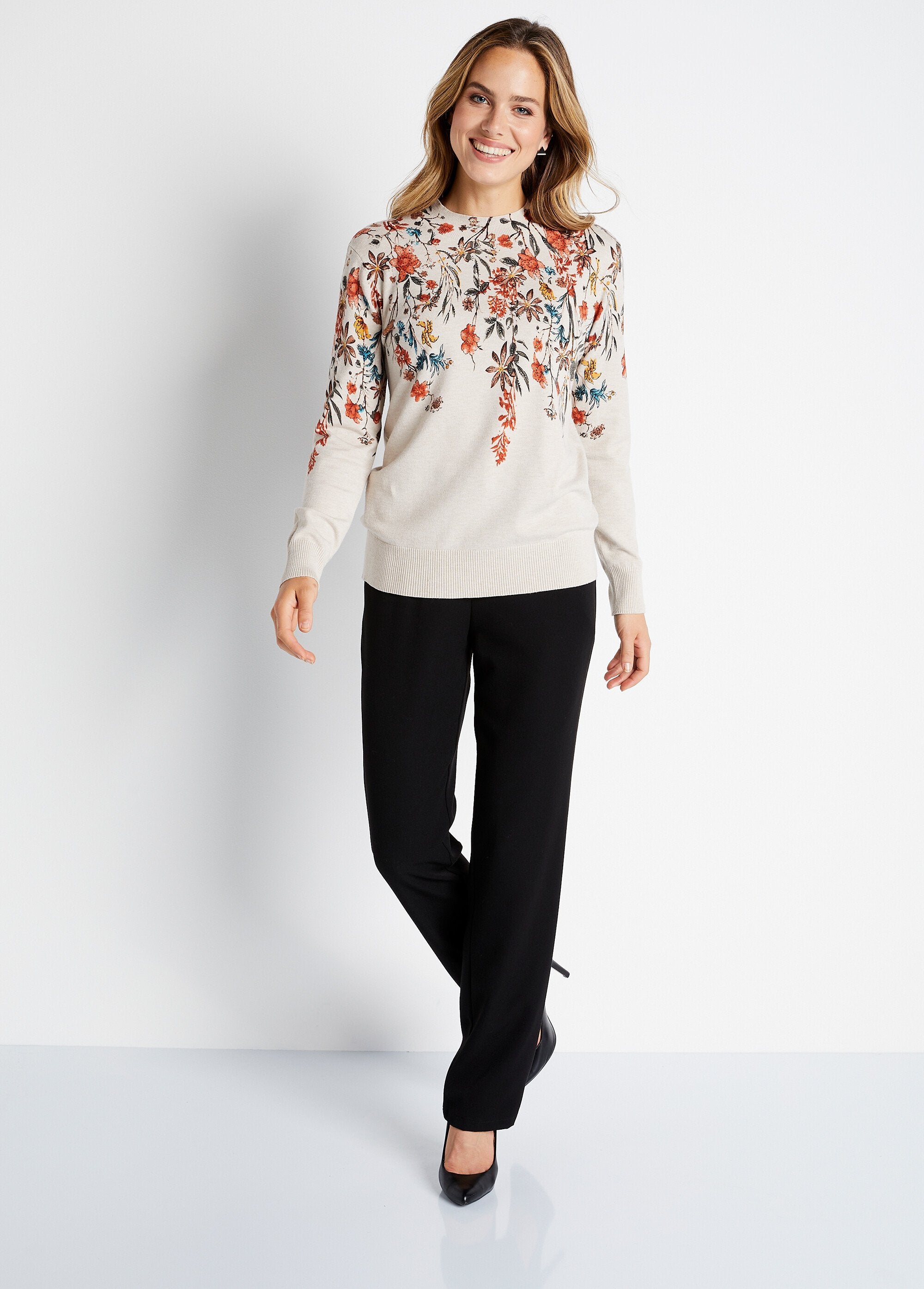 Printed_sweater_with_high_neck_rhinestones_Beige_background_SF1_slim