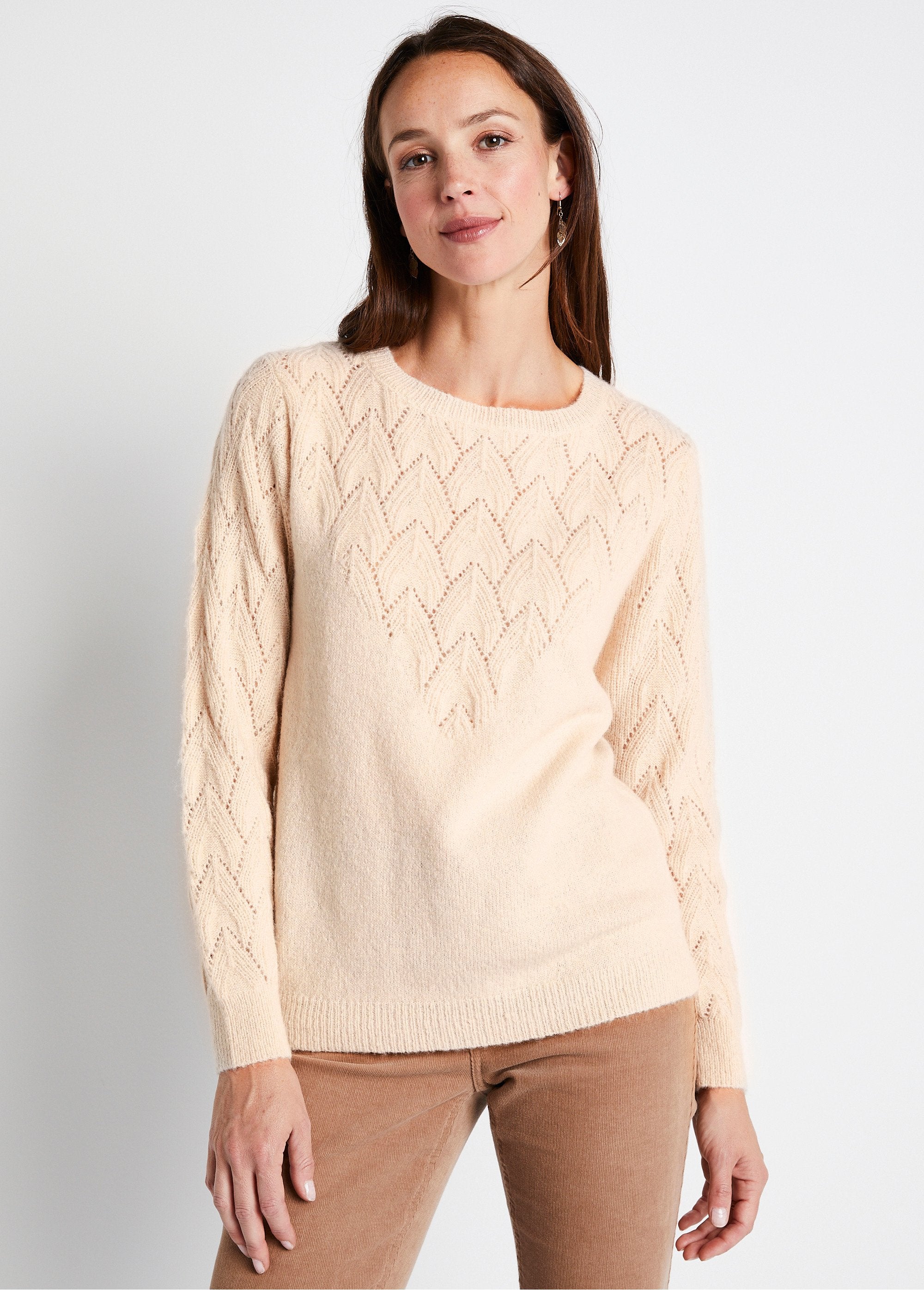 Soft_plain_round_neck_fancy_knit_sweater_Beige_FA1_slim