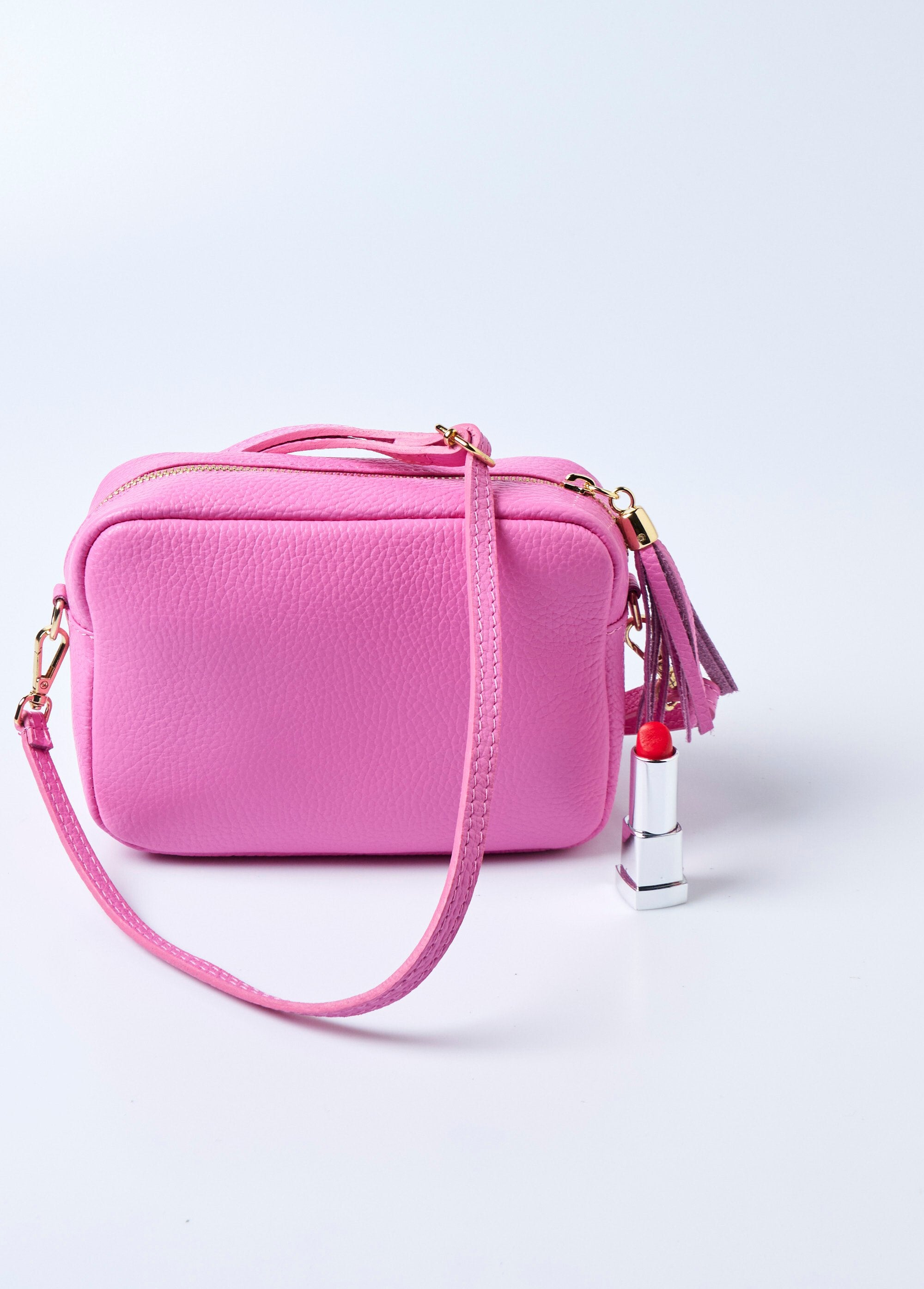 Rectangular_grained_leather_shoulder_bag_Hot_pink_DE2_slim