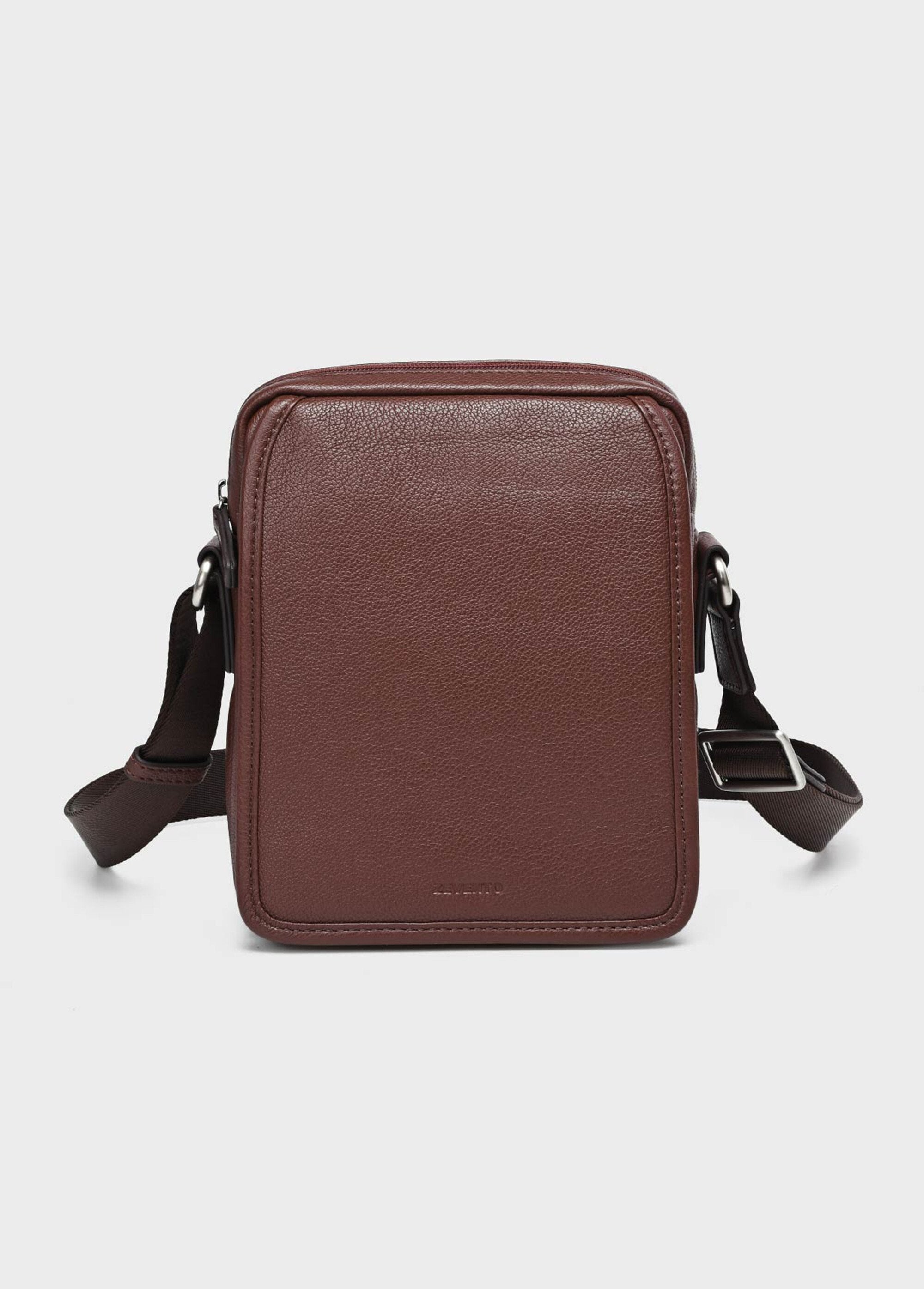 Men's_leather_bag_with_flap_Chocolate_FA1_slim