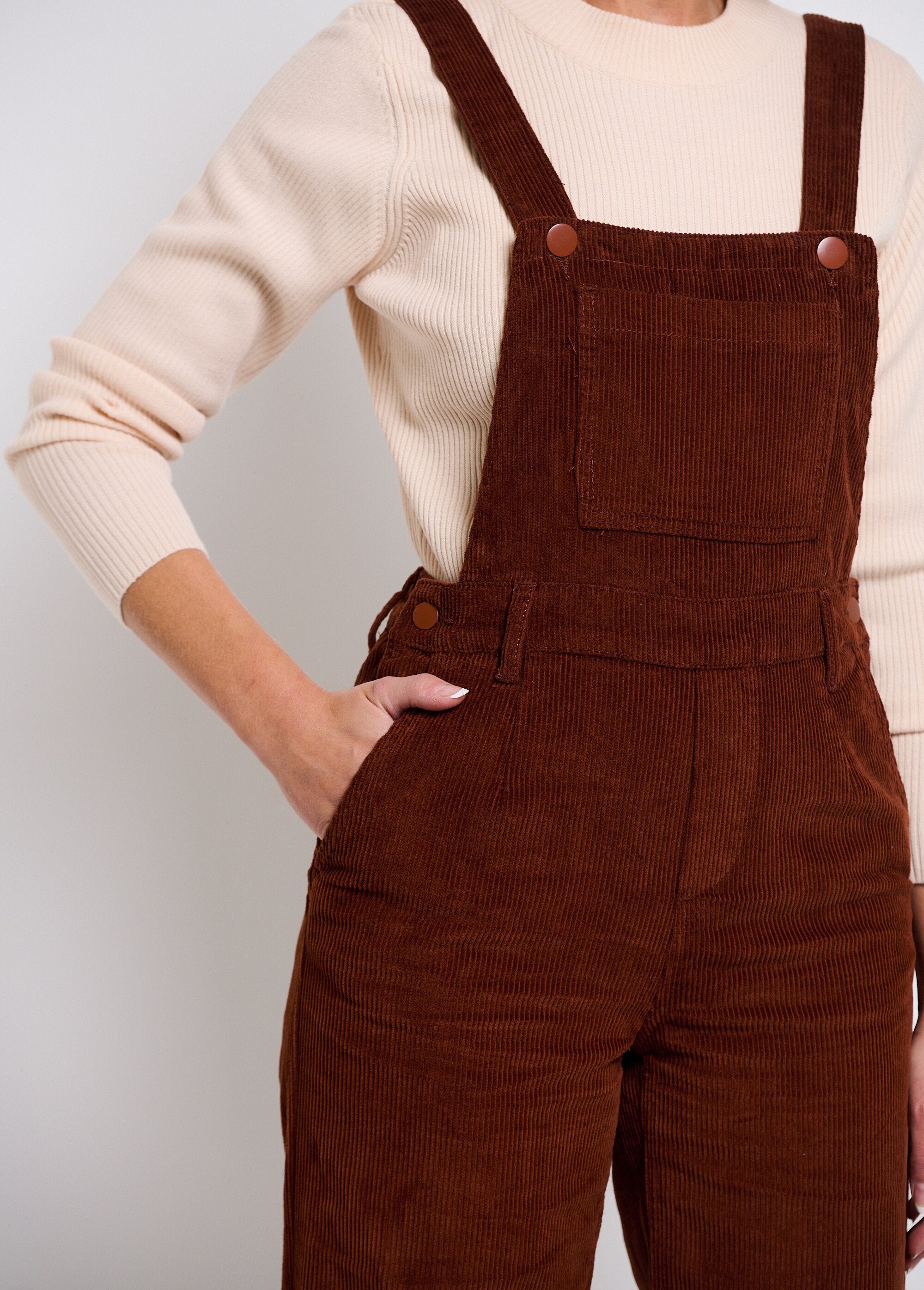 Trendy_velvet_overalls_with_large_ribbing_Brown_DE1_slim