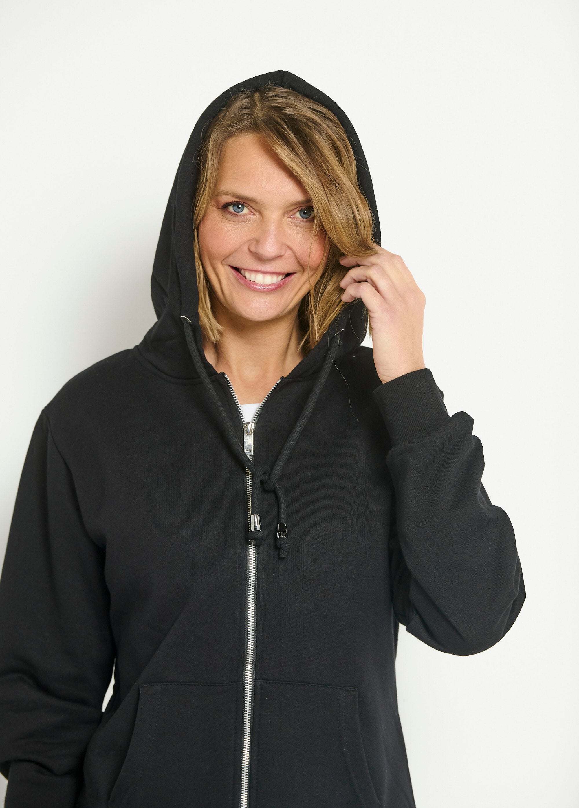 Hooded_zipped_comfort_fleece_sweatshirt_Black_DE1_slim