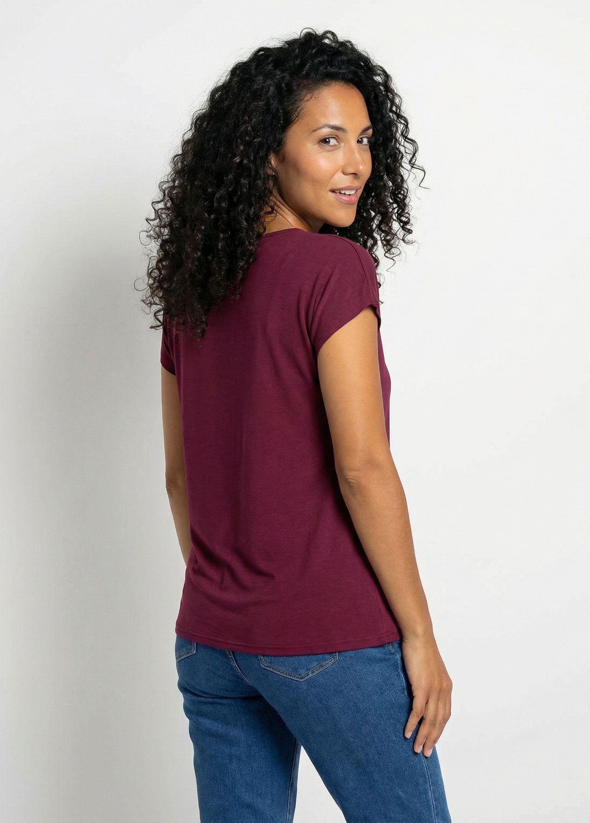 Short_stretch_lace_t-shirt_Plum_DO1_slim