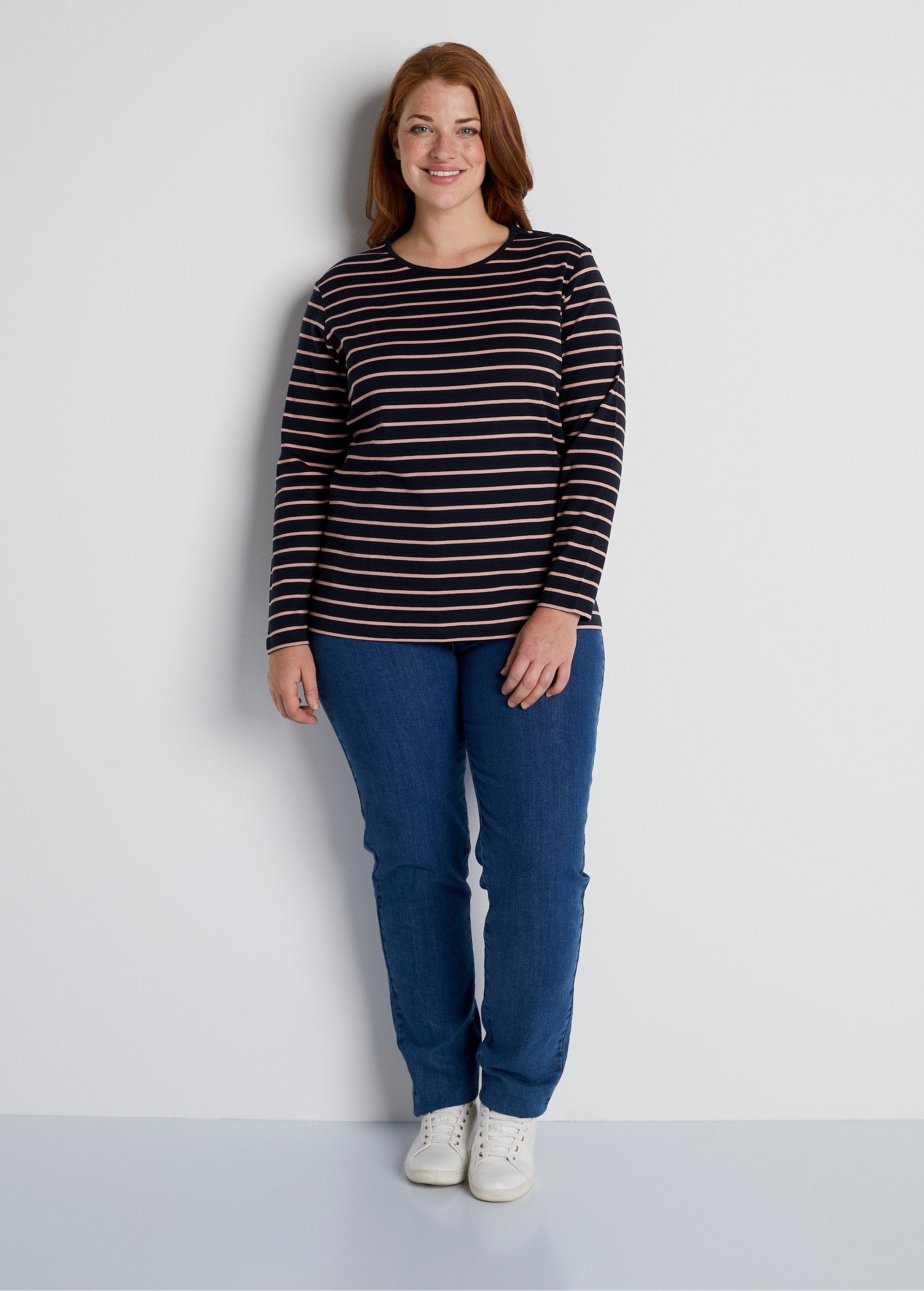 Short_cotton_sailor_t-shirt_with_long_sleeves_Navy_and_pink_SF1_curvy