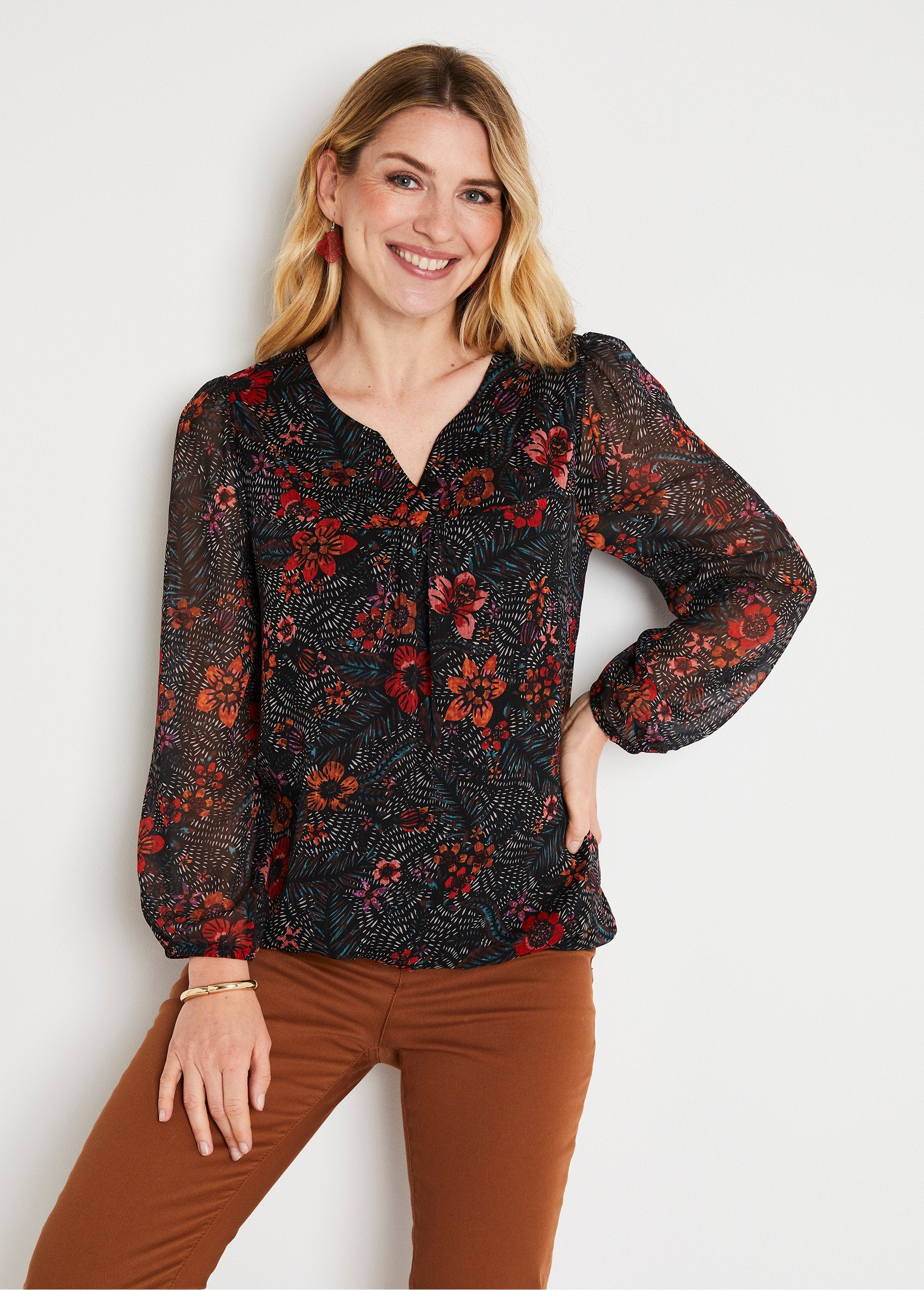 Long_blousante_tunic_in_floral_voile_Black_and_red_FA1_slim