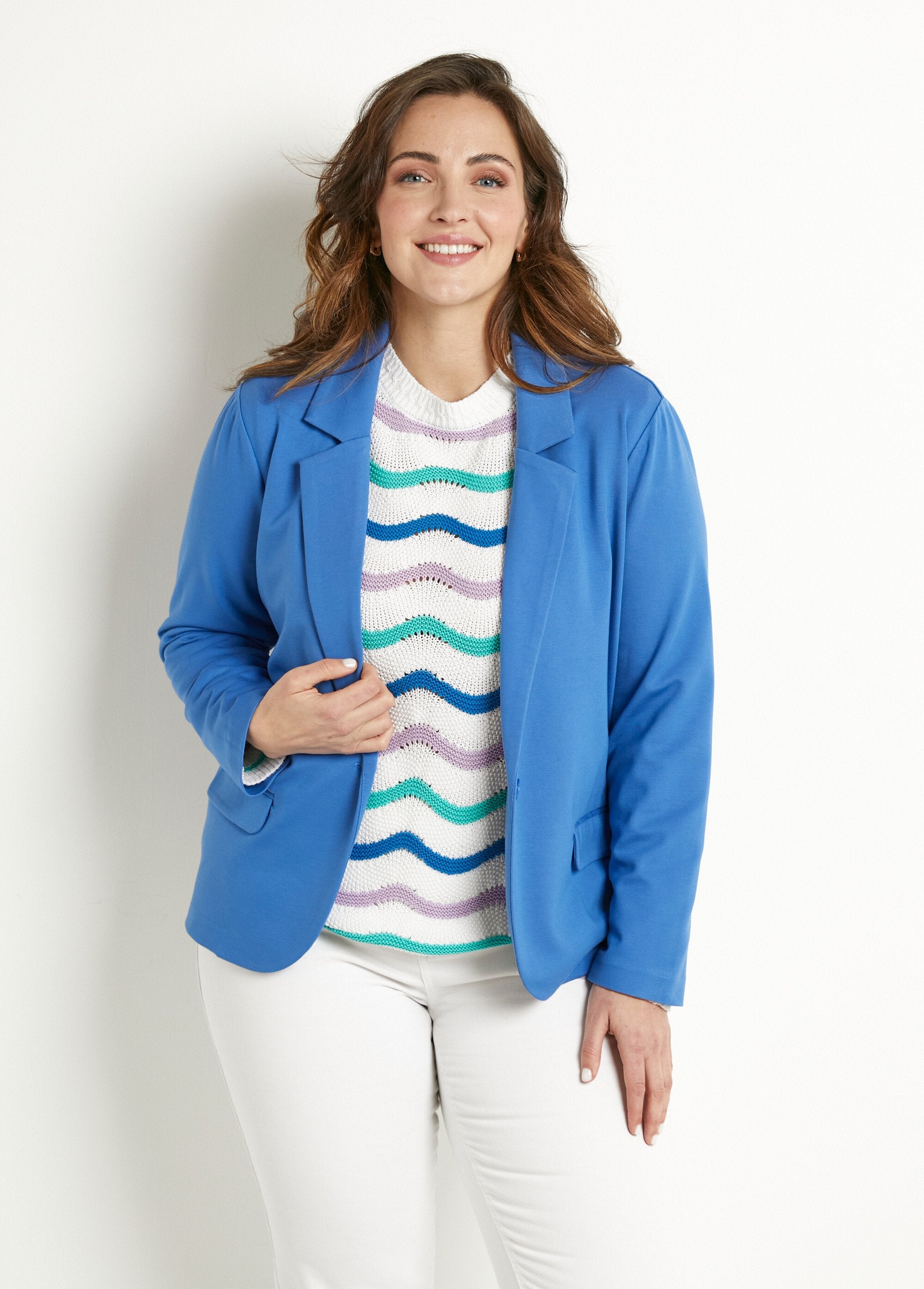 Straight_buttoned_jacket_in_plain_Milano_knit_Mykonos_blue_FA1_curvy