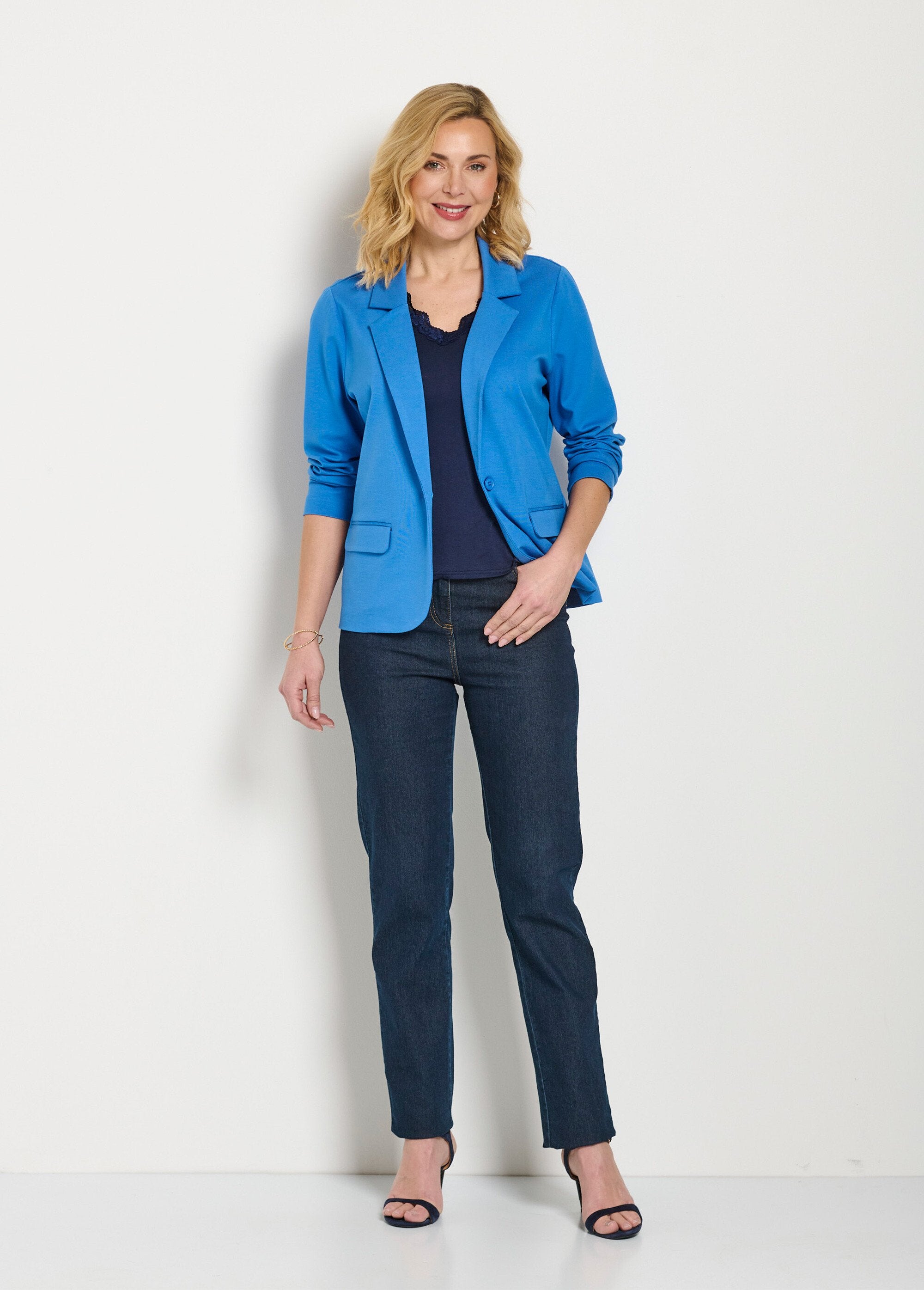 Straight_buttoned_jacket_in_plain_Milano_knit_Mykonos_blue_SF1_slim