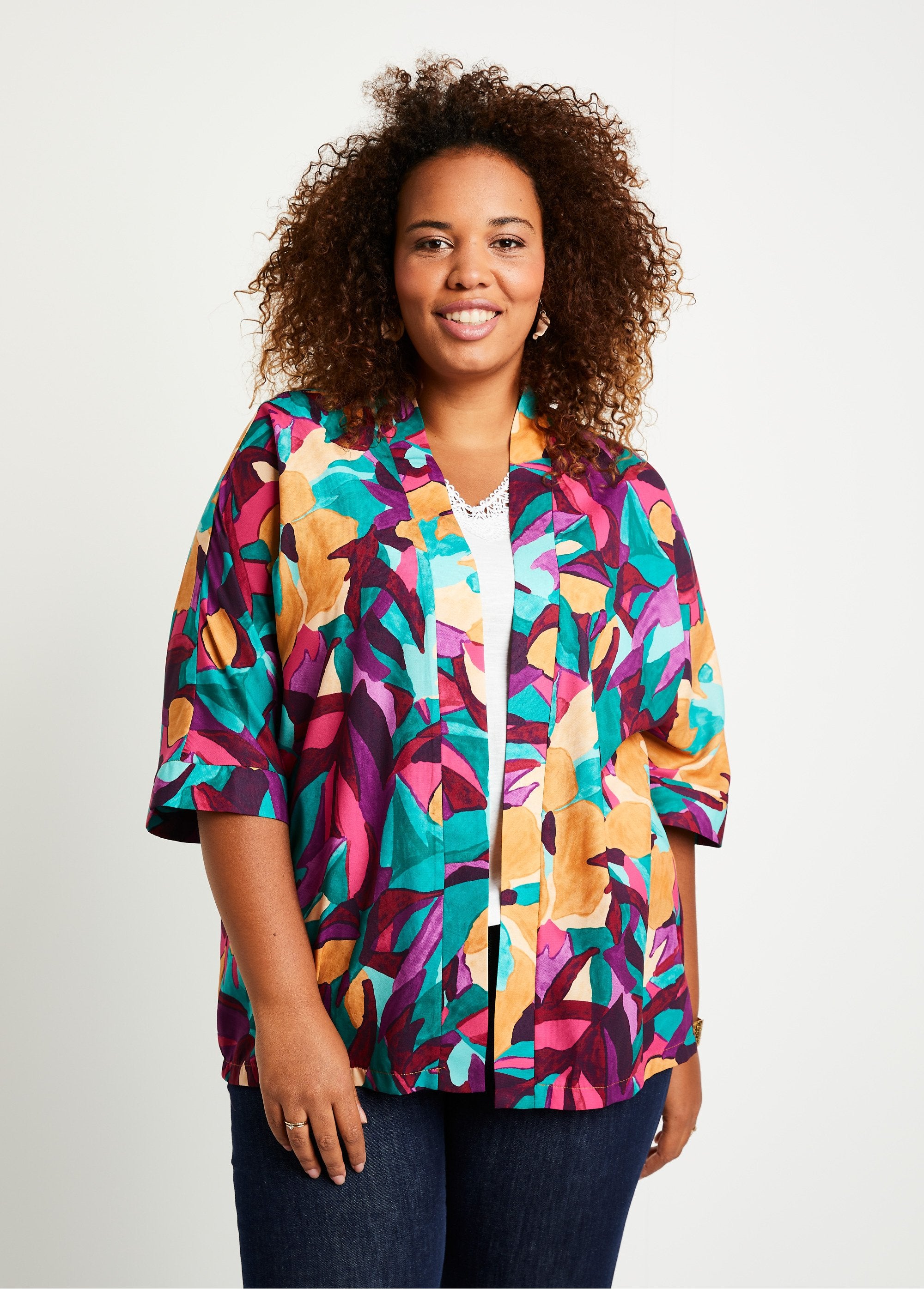 Long_loose_floral_pattern_jacket_Purple_and_blue_FA1_curvy