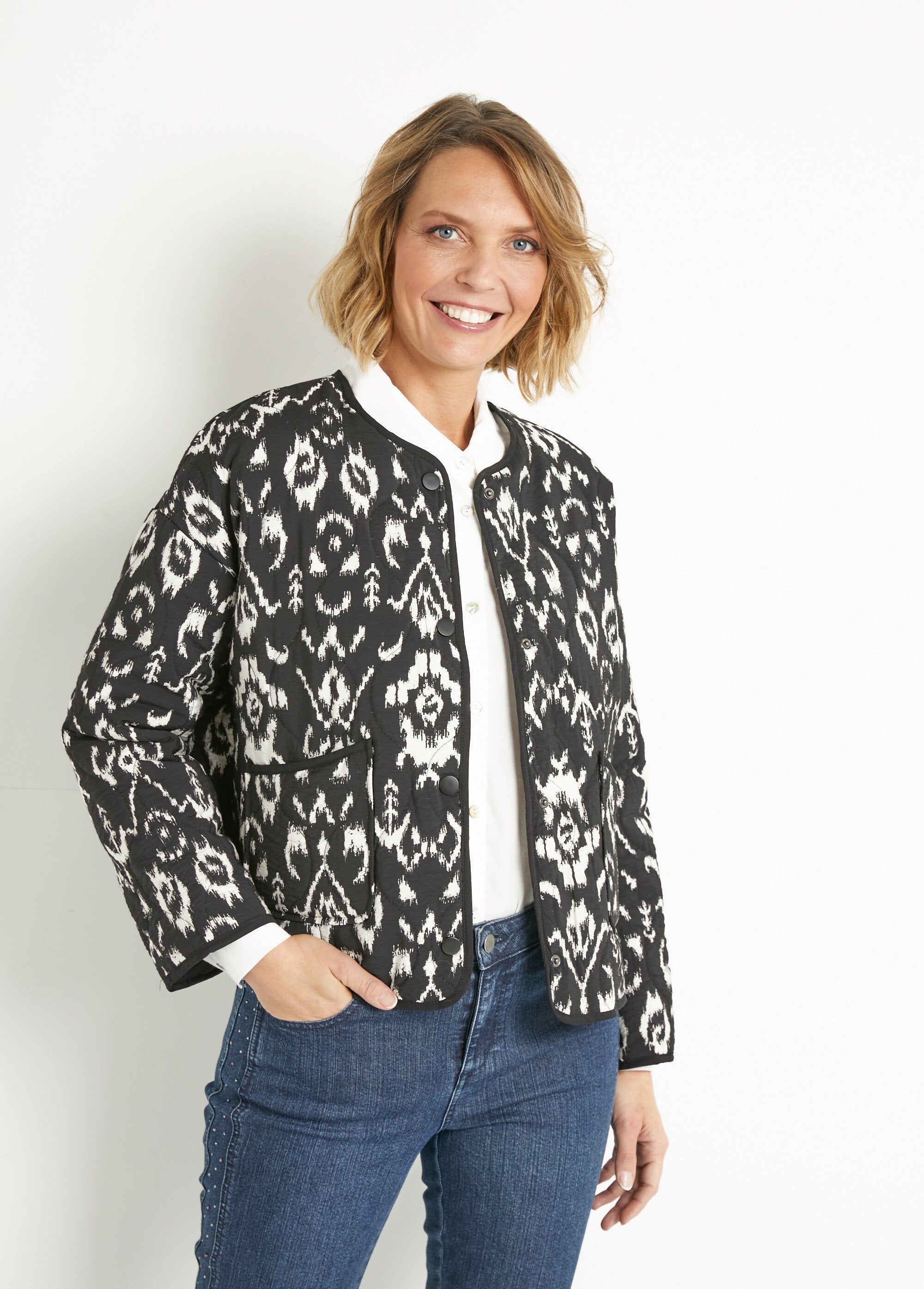 Ethnic_print_quilted_jacket_Black_and_white_FA1_slim